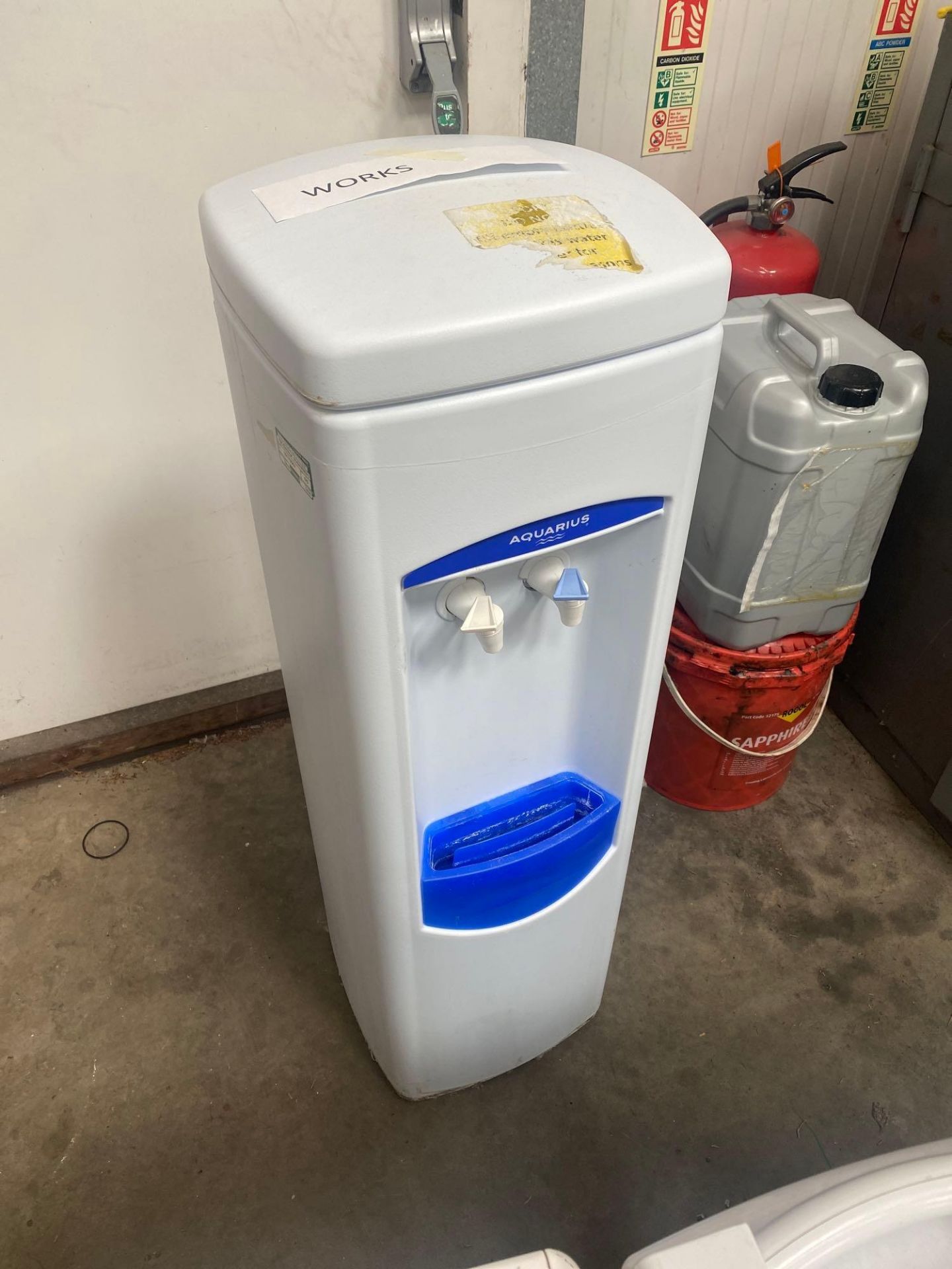 Aquarius water dispenser