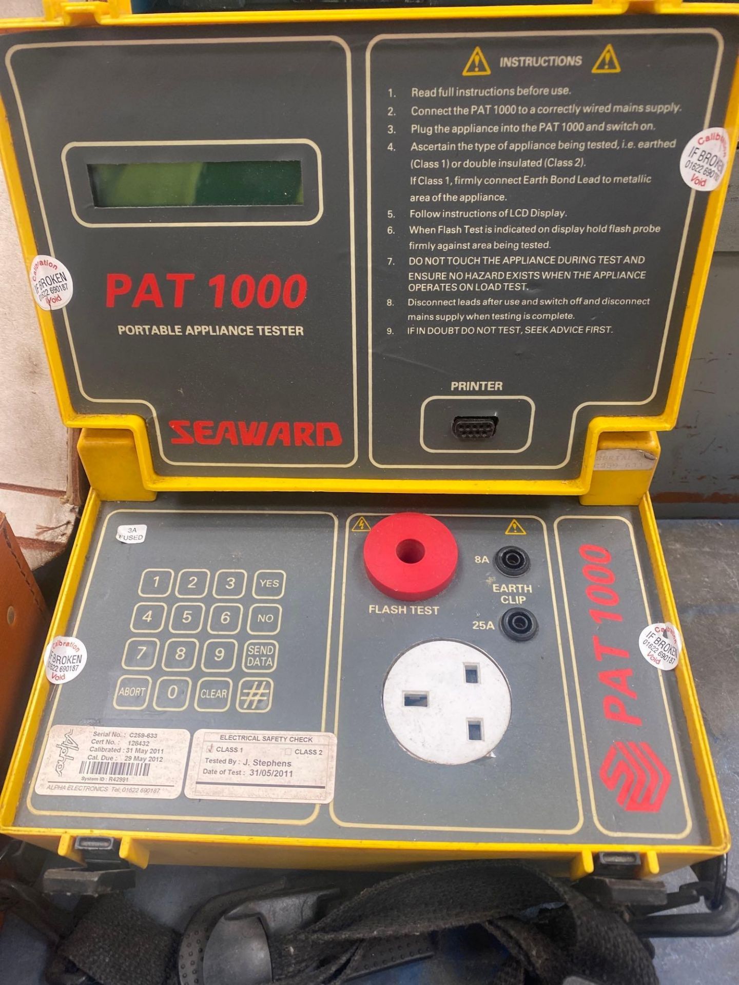 Pat 1000 portable appliance tester, avometer 8 tester, Fosper conductivity meter, Clare loop - Image 2 of 6
