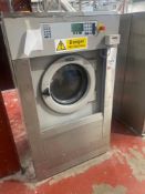Electrolux W3180H 20kg washer extractor, Serial no. 00725/017604 (2007)