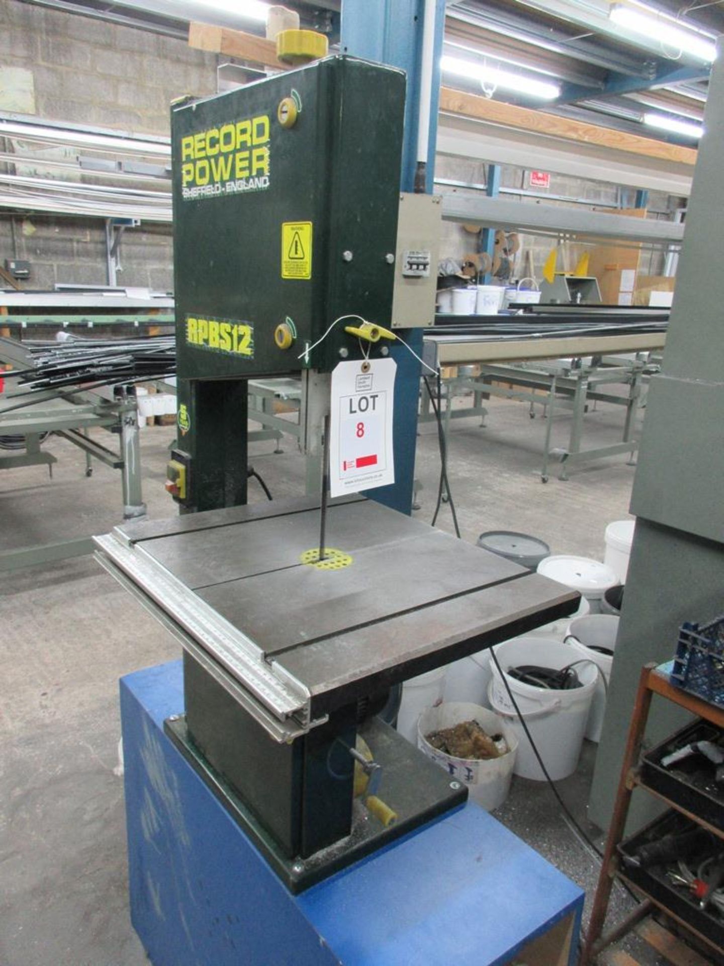 Record Power RPB S12 vertical band saw, serial no. 040102, throat 300mm, bed size 480 x 400mm - Image 2 of 5