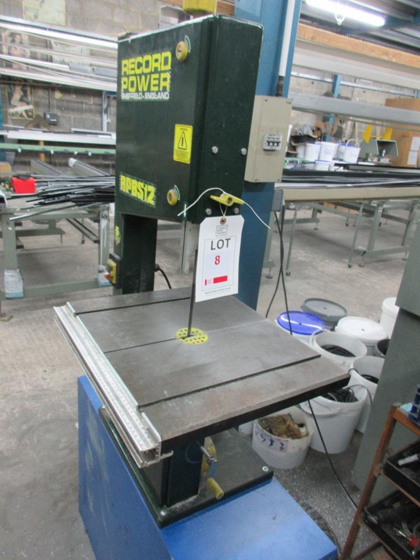 Record Power RPB S12 vertical band saw, serial no. 040102, throat 300mm, bed size 480 x 400mm - Image 4 of 5