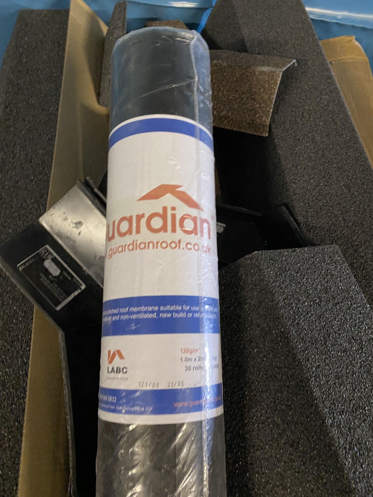 Pallet of plastic roof slates & ridge, roll of Guardian roof membrane - Image 4 of 5