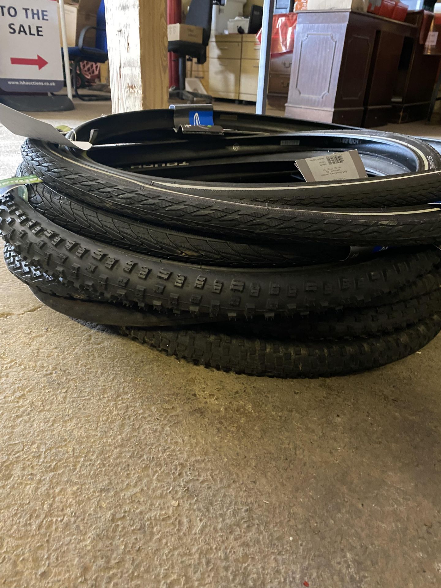 Assorted bike tyres as lotted - Image 2 of 3