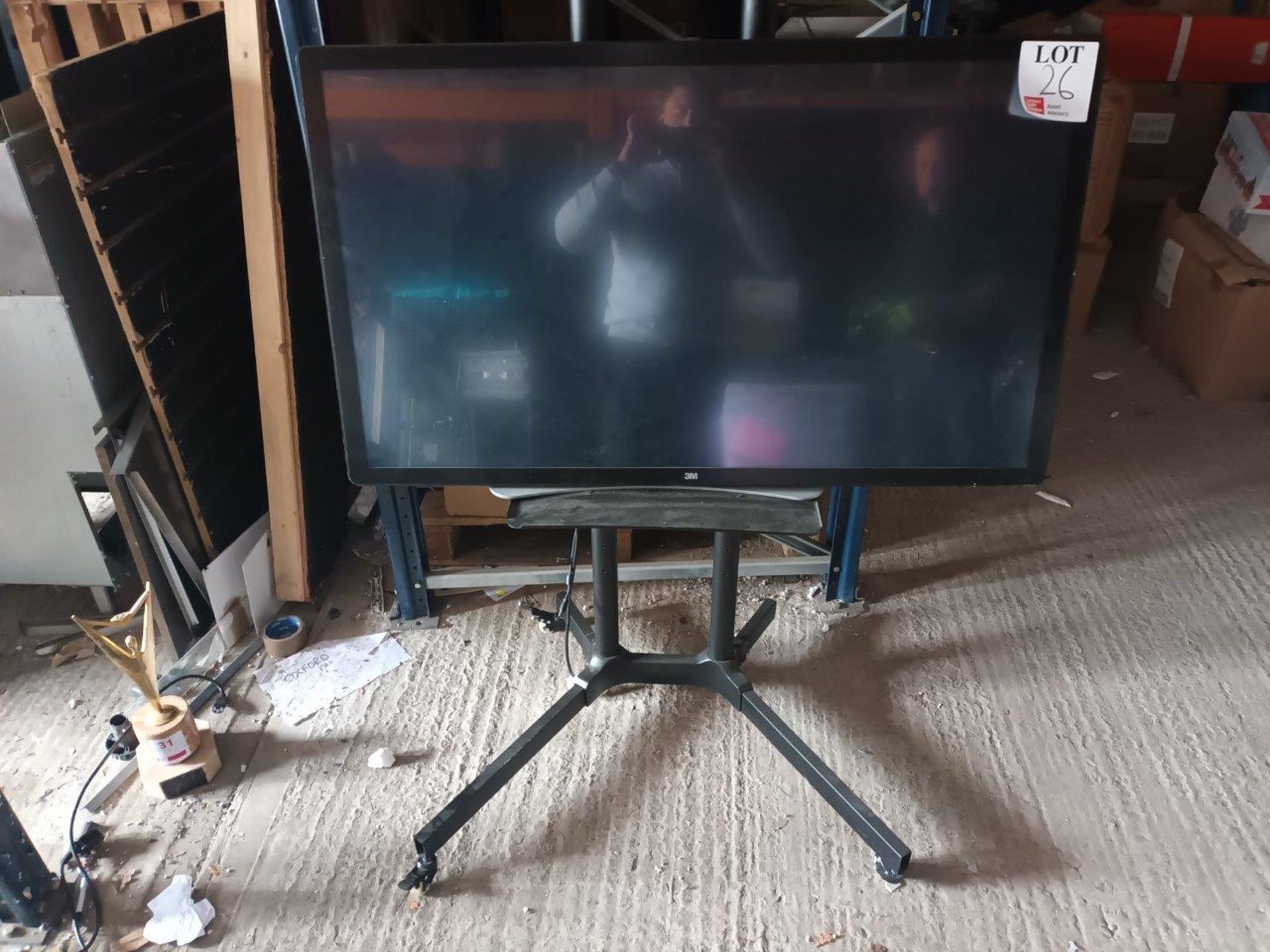 3M C4667PW 46" LCD display unit on trolley stand