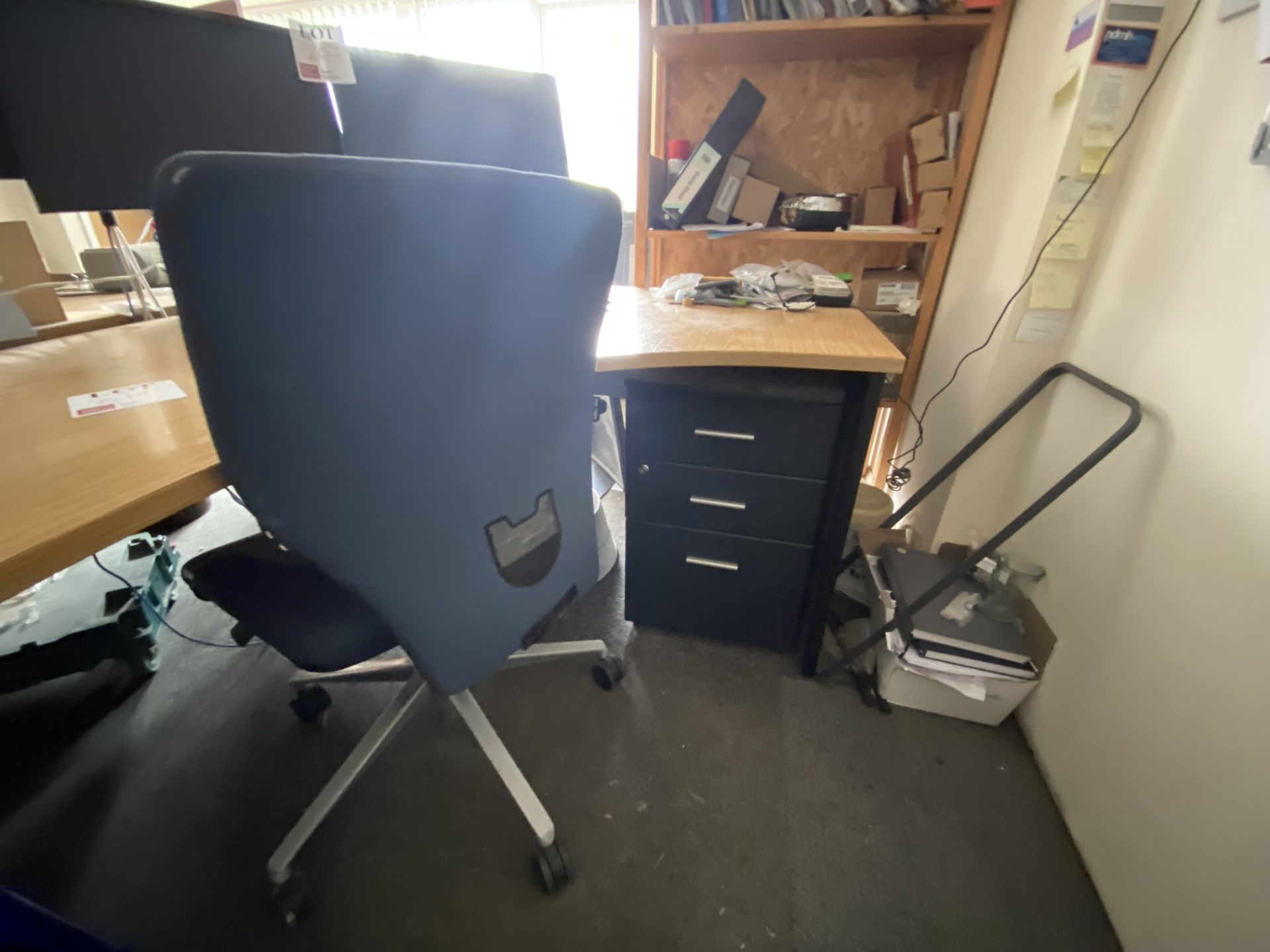 Wood effect corner desk with 1 under desk drawer, one upholstered office chair - Image 2 of 3