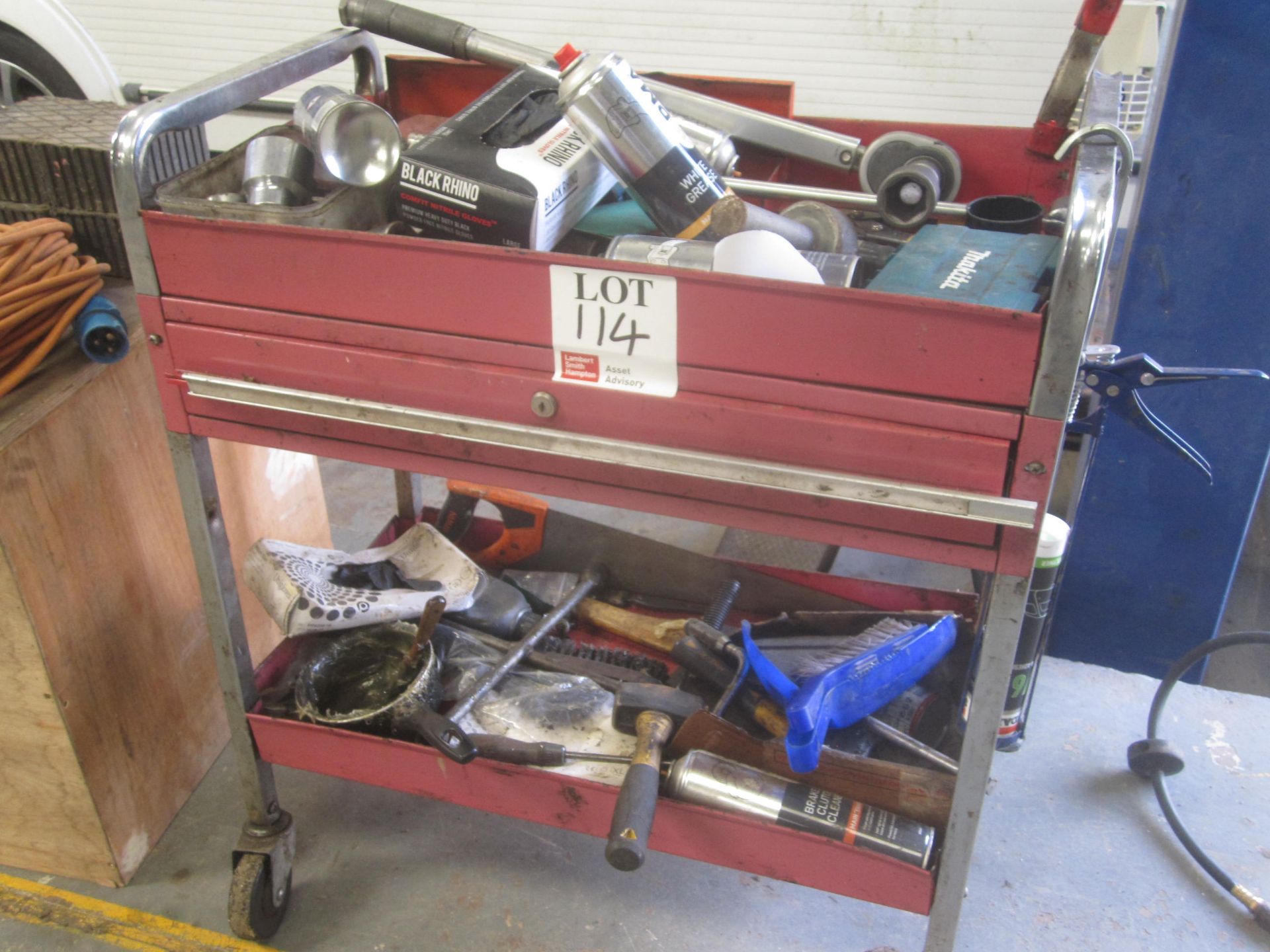 Mobile tool trolley with contents of tools