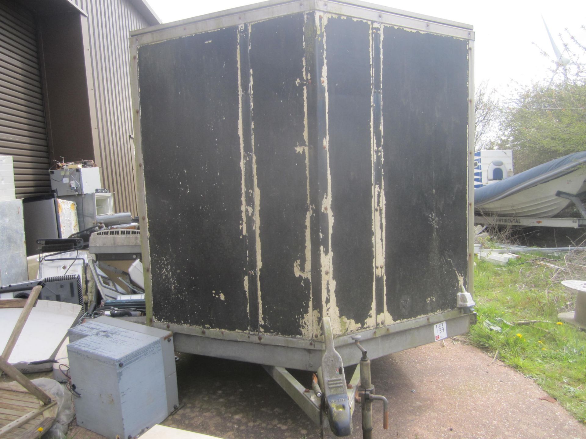 Mullacott twin axle box trailer, approx 4m length, with drop down loading ramp (outside at rear of - Image 4 of 6