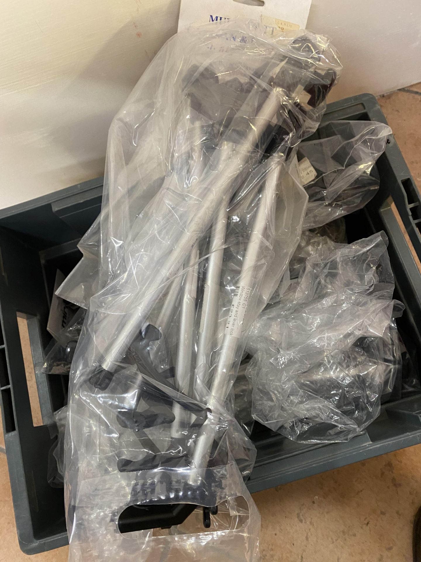 Box of various window stays - Bild 3 aus 5