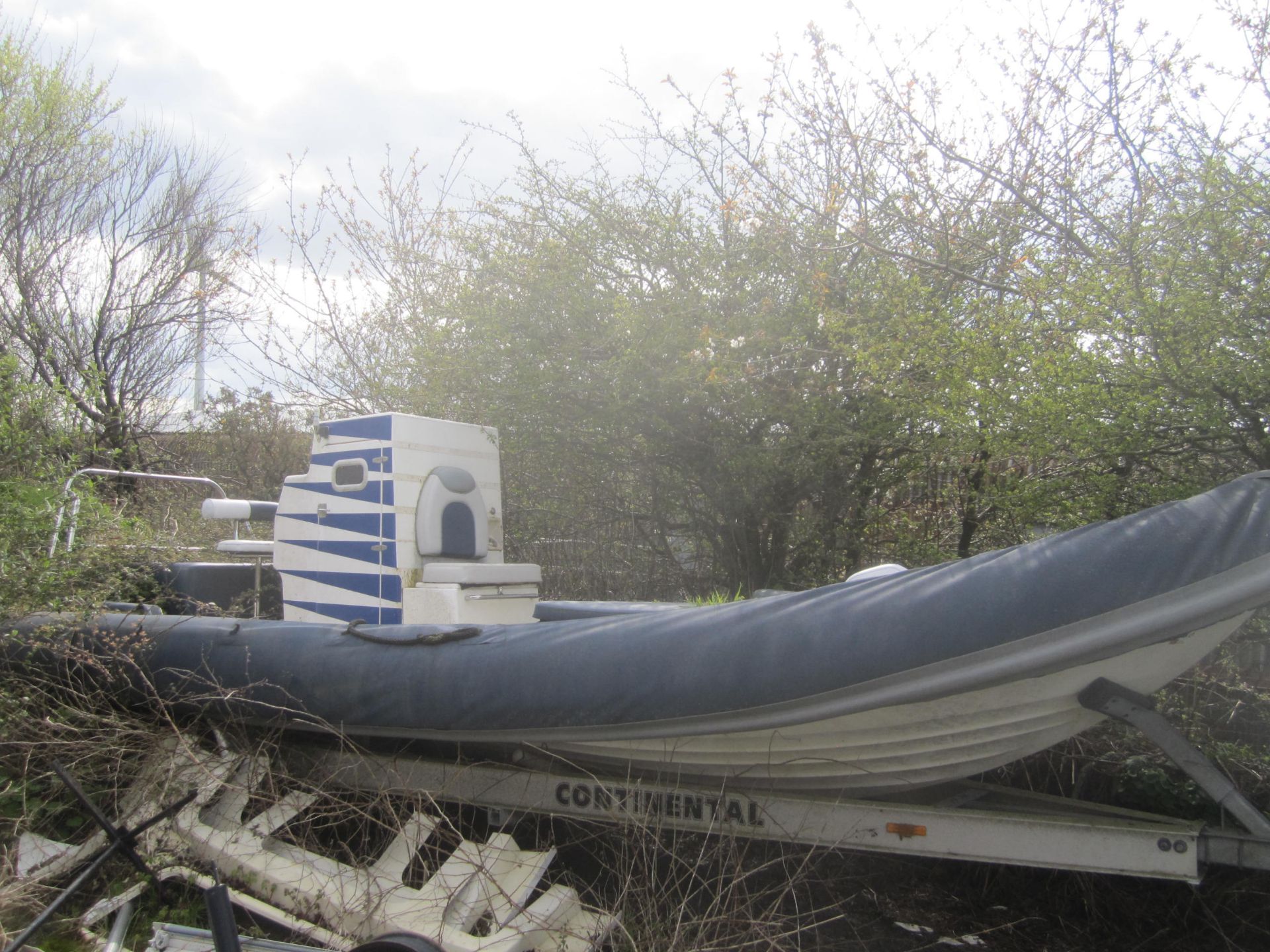 Mullacott manufactured rib speed leisure boat, fibreglass hull, with trailer (sold as spares - Image 5 of 7