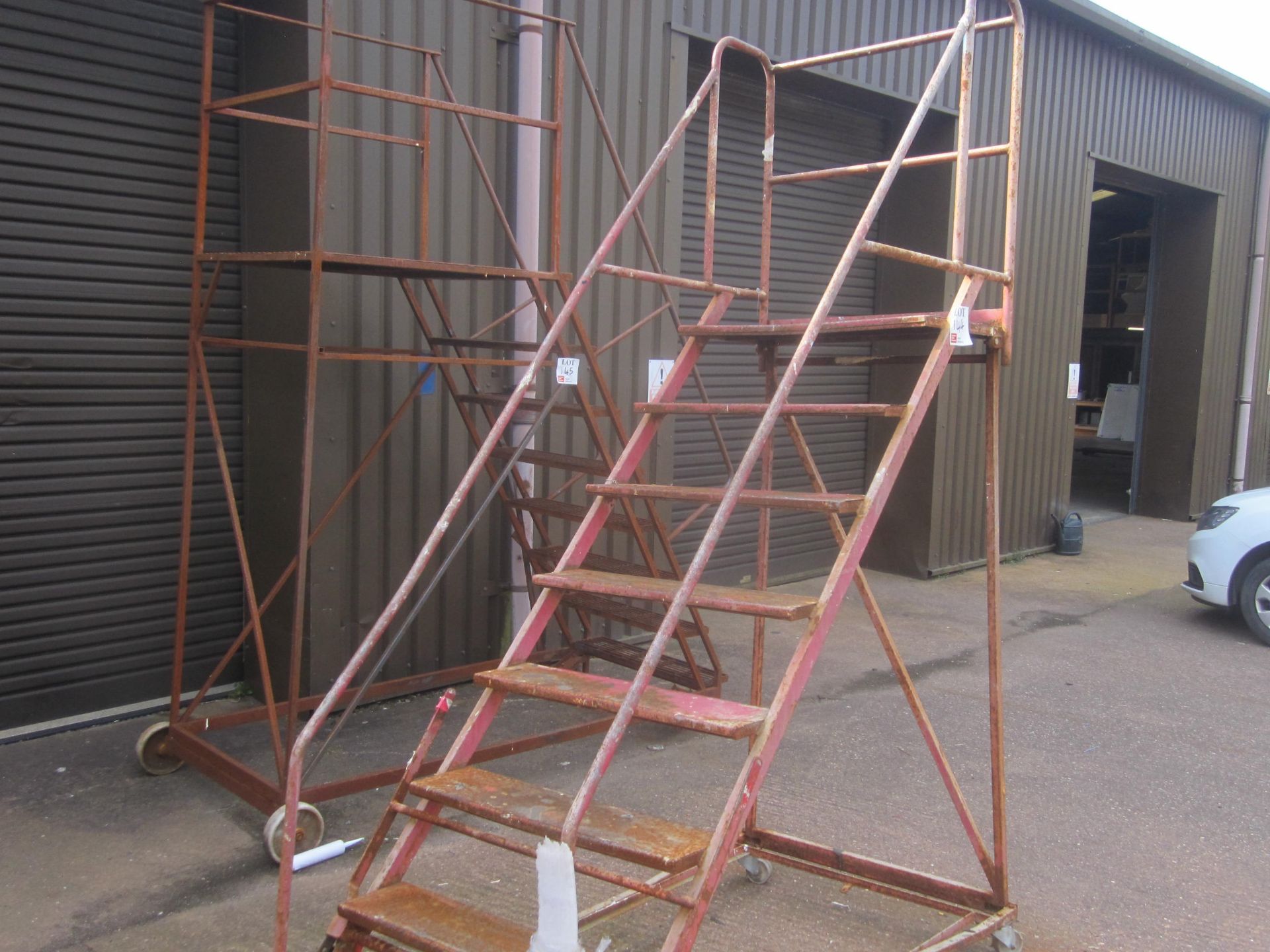 Steel frame mobile stairs (outside)