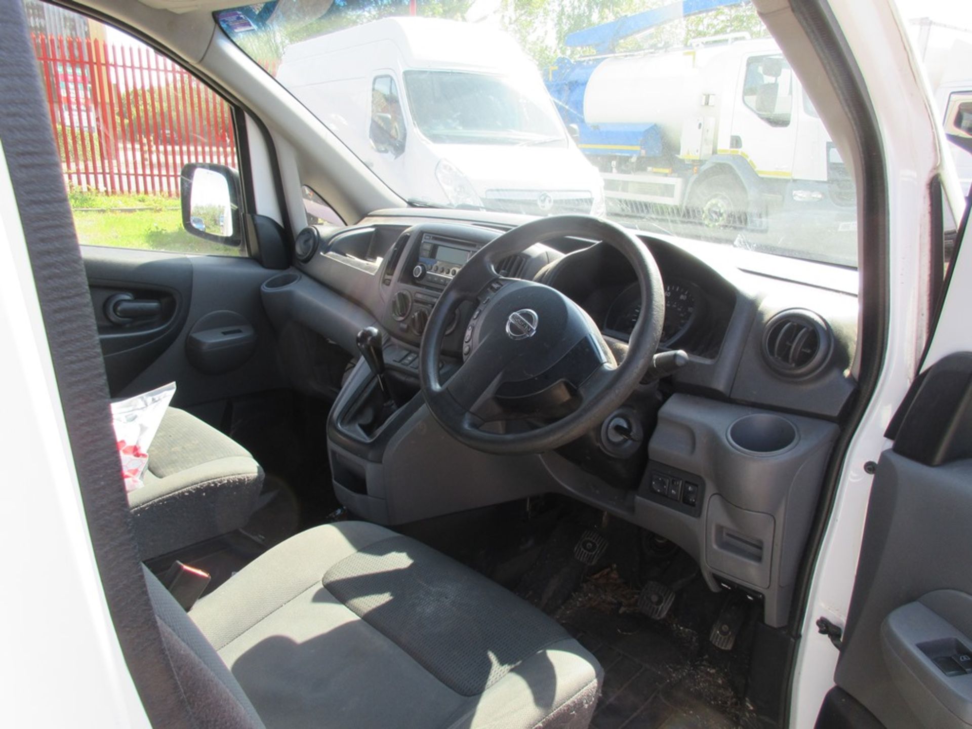 Nissan NV200 Acenta 1.5Dci panel van, 87bhp Registration: FL14 VRR Recorded Mileage: 89,039 MOT: - Image 8 of 13