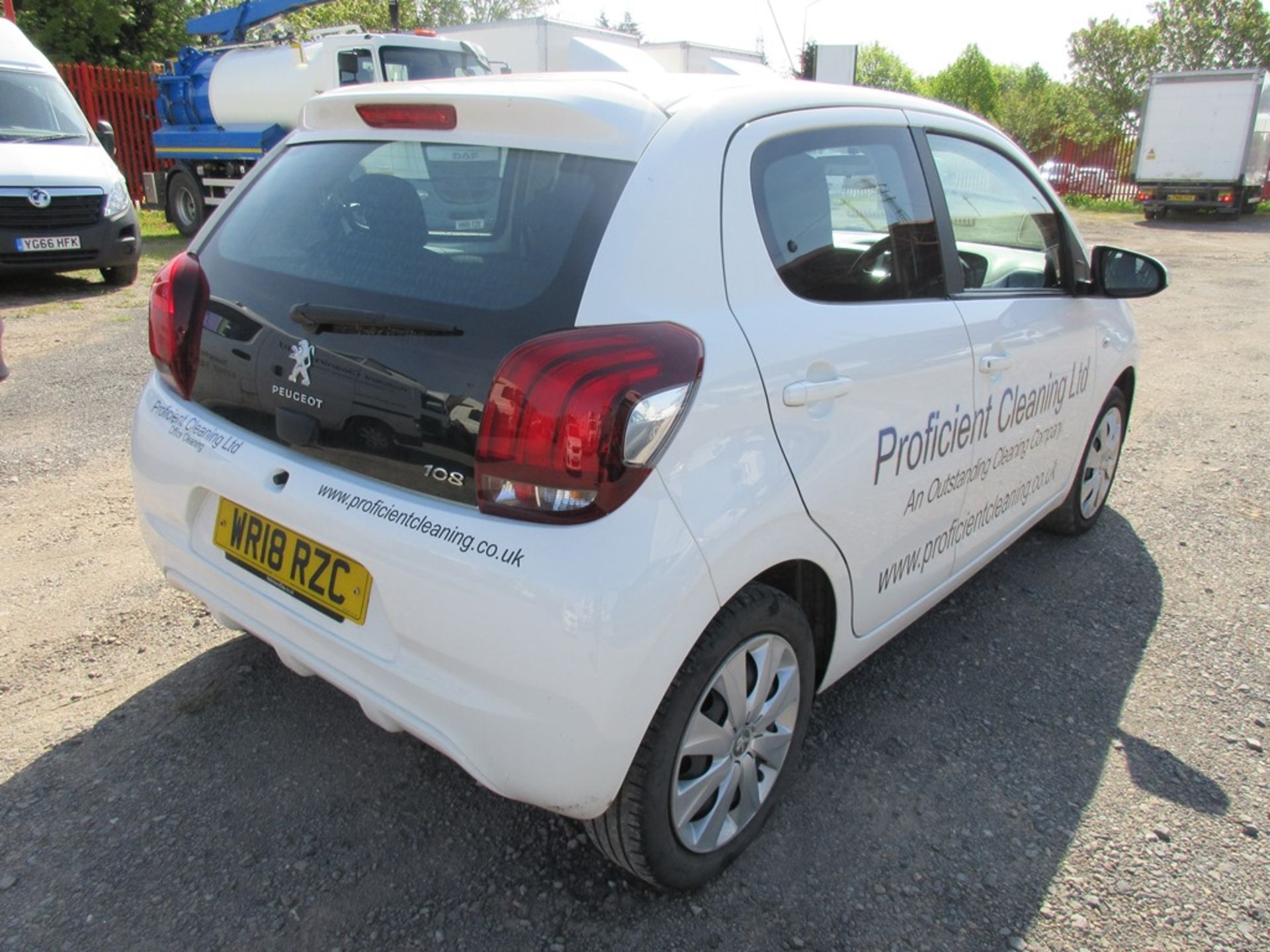 Peugeot 108 Active 1.0Vti petrol hatchback, 71bhp Registration: WR18 RZC Recorded Mileage: 33,446 - Image 4 of 16