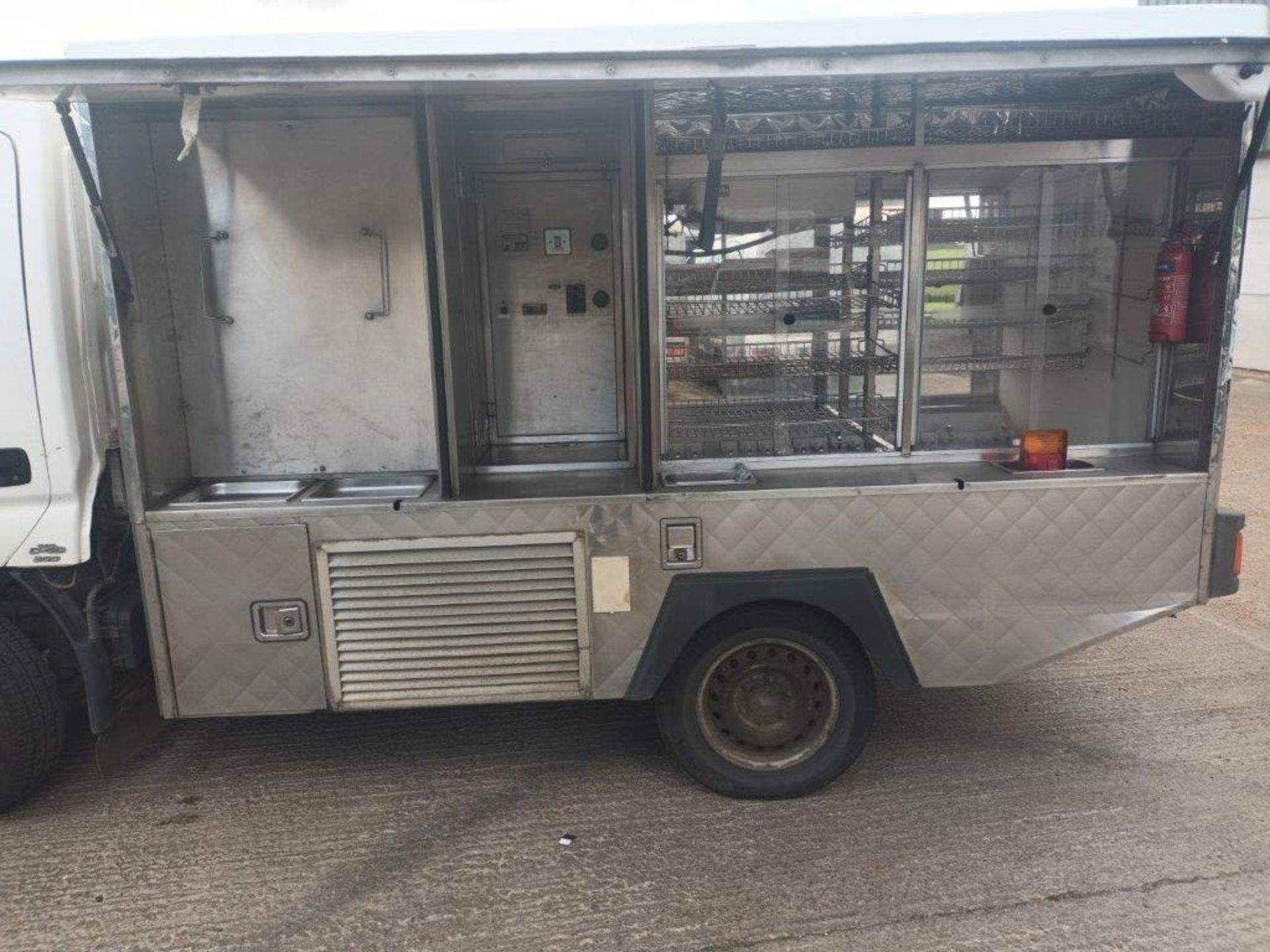 Toyota Dyna 300 D-4D SWB Spec fitted Jiffy cab sandwich catering van, registration plate MK07CZD - Image 5 of 12