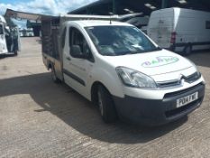 Citroen Berlingo 1000 X HDI Jiffy cab sandwich catering van, registration plate PO14FWE,