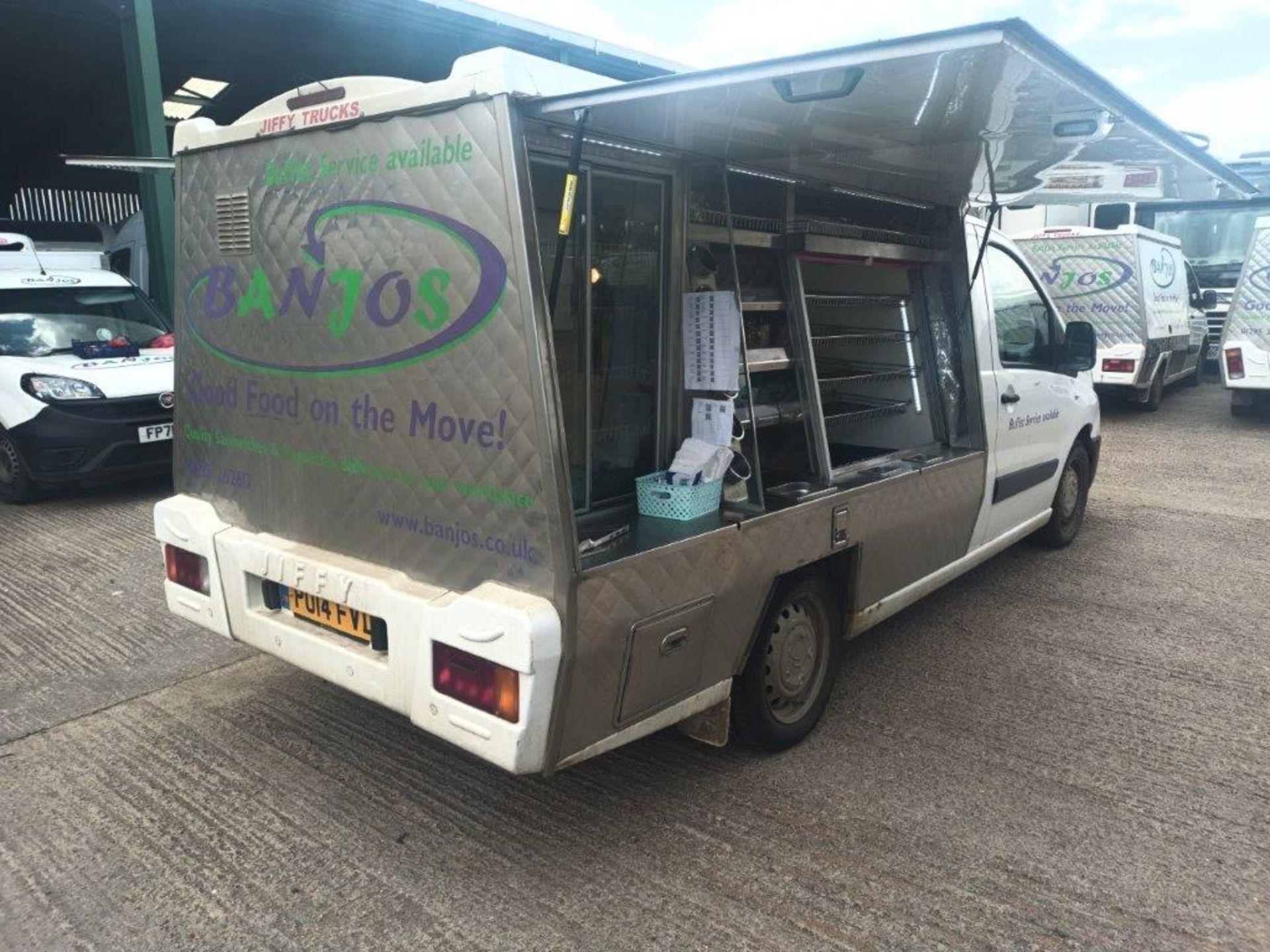 Citroen Dispatch 1200 L2 HDI Jiffy cab sandwich catering van, registration plate PO14FVD, - Image 6 of 16