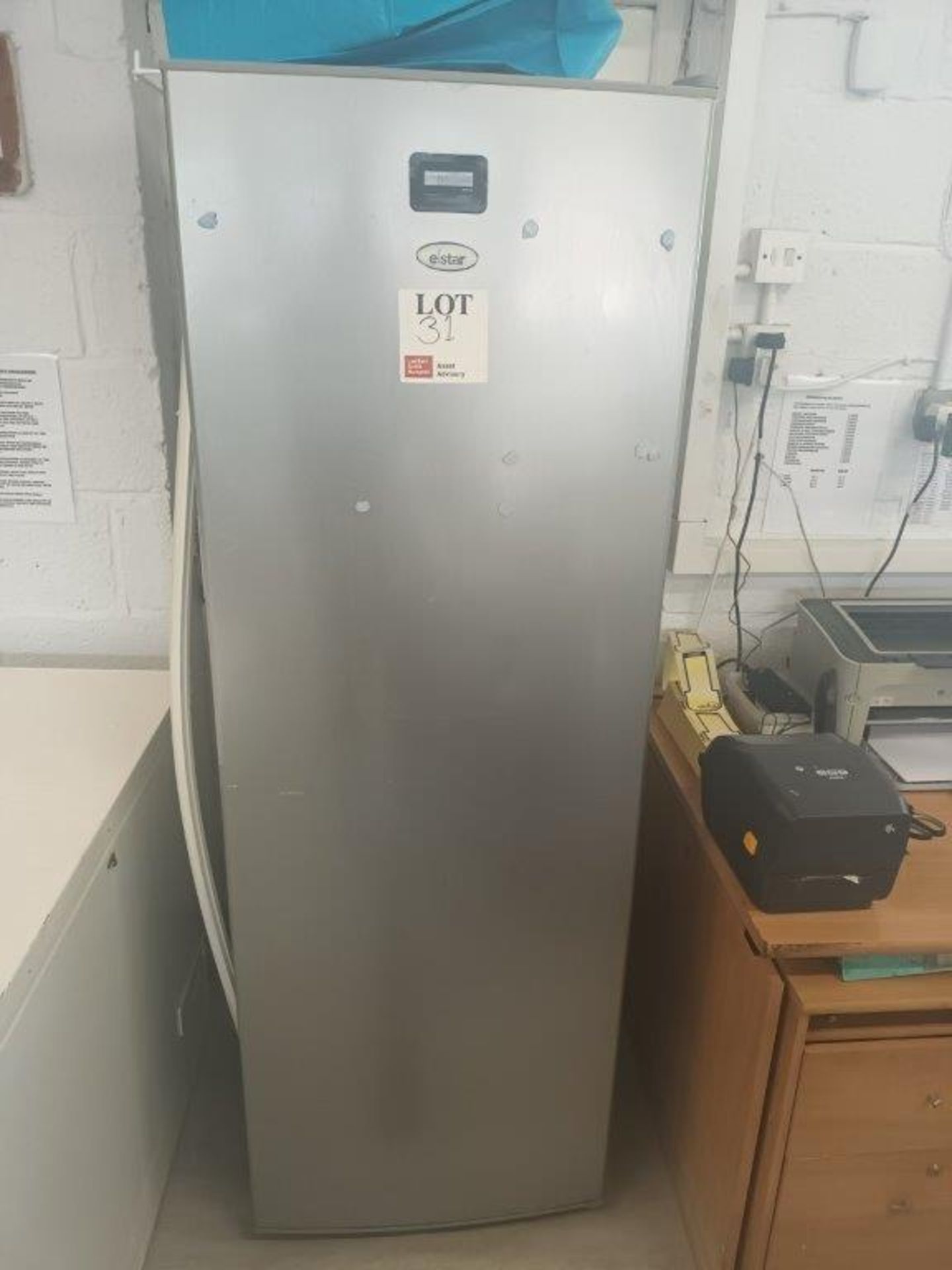 Elstar upright refrigerator