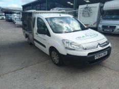 Citroen Berlingo 1000 X HDI Jiffy cab sandwich catering van, registration plate PO64 CNX