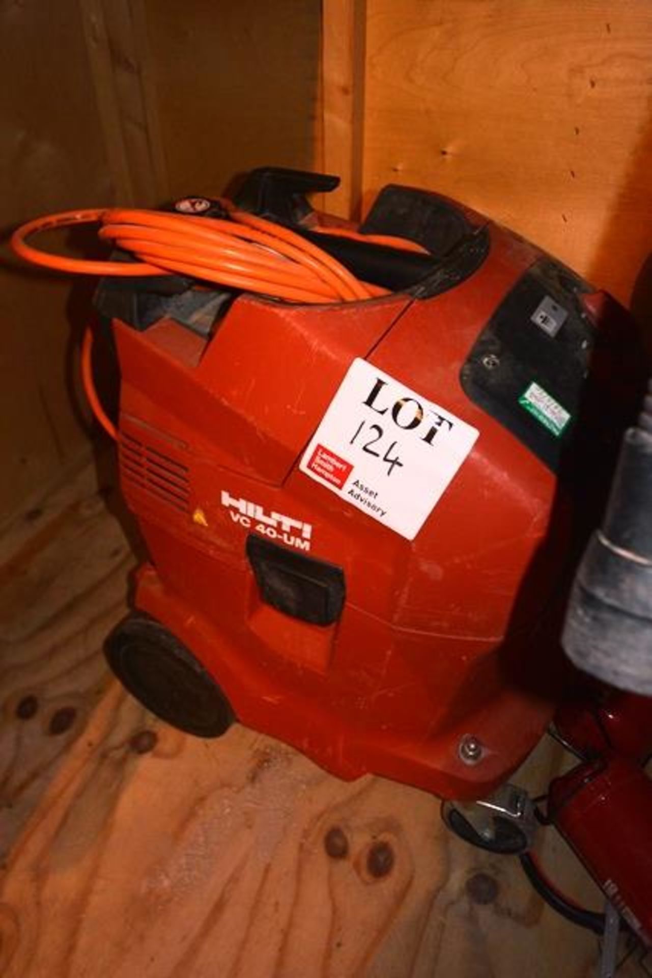 Numatic WVD 900-2 110v vacuum cleaner and Hilti VC-40-UM 110v vacuum - Image 2 of 3