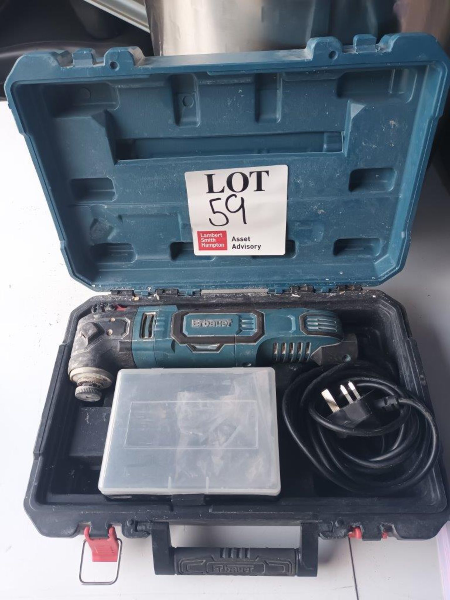 Boxed Erbauer EMT300-QC 240v electric multi-tool (Located Billericay)