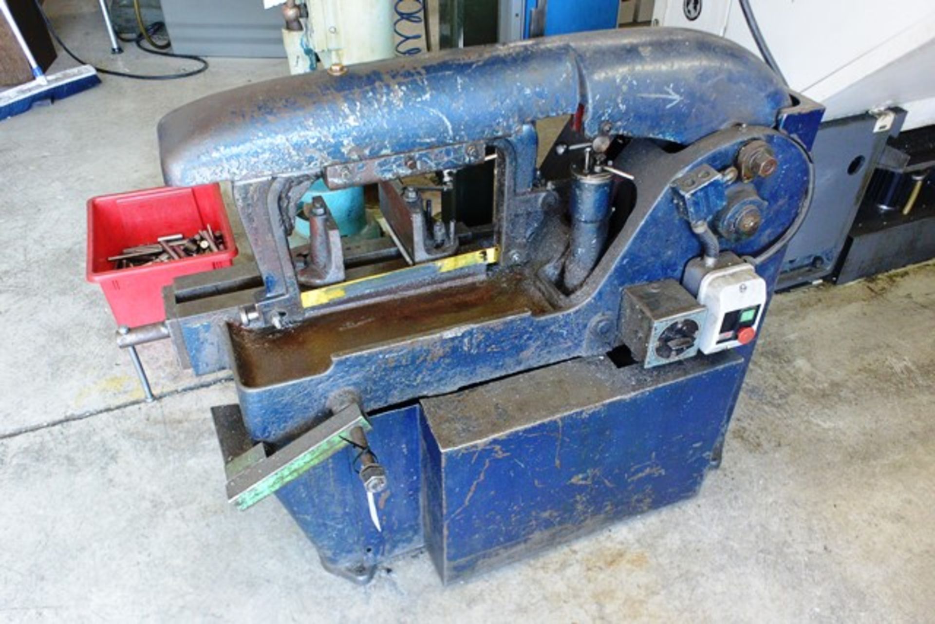 Horizontal bandsaw (3 phase) (NB: this item has no CE marking. The Purchaser is required to