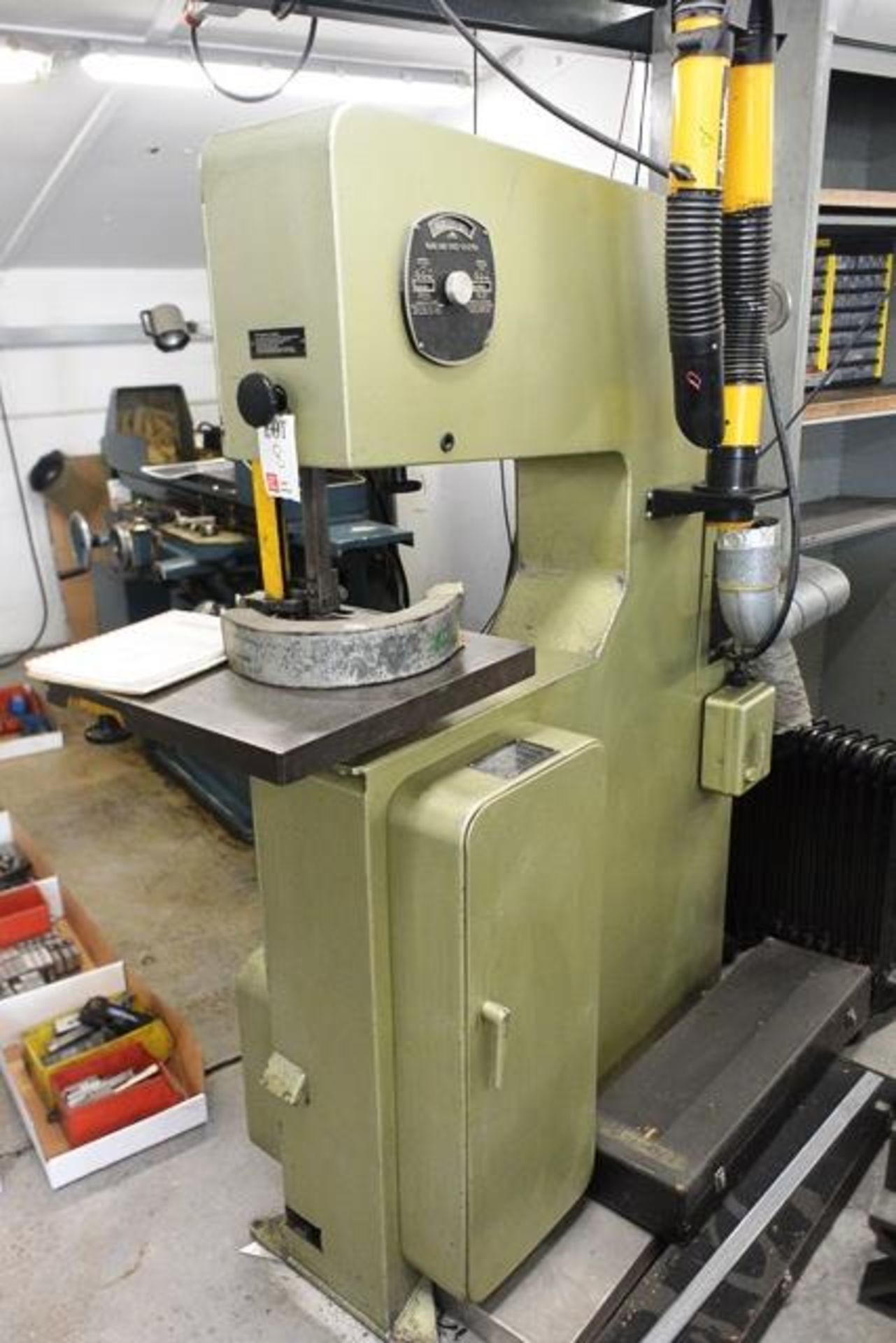 Startrite 24 - V - 10 vertical bandsaw, serial no. 55454 table size 480 x 480mm (3 phase -