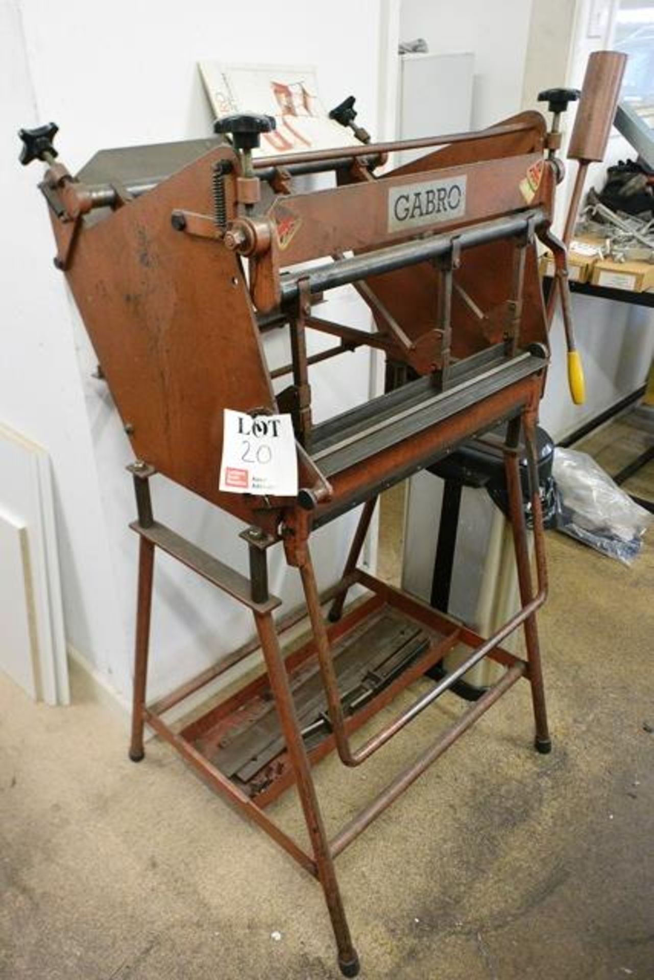 Gabro BF 620-2 box pan folder, with stand (Please note, This lot must be collected on Monday 17th or