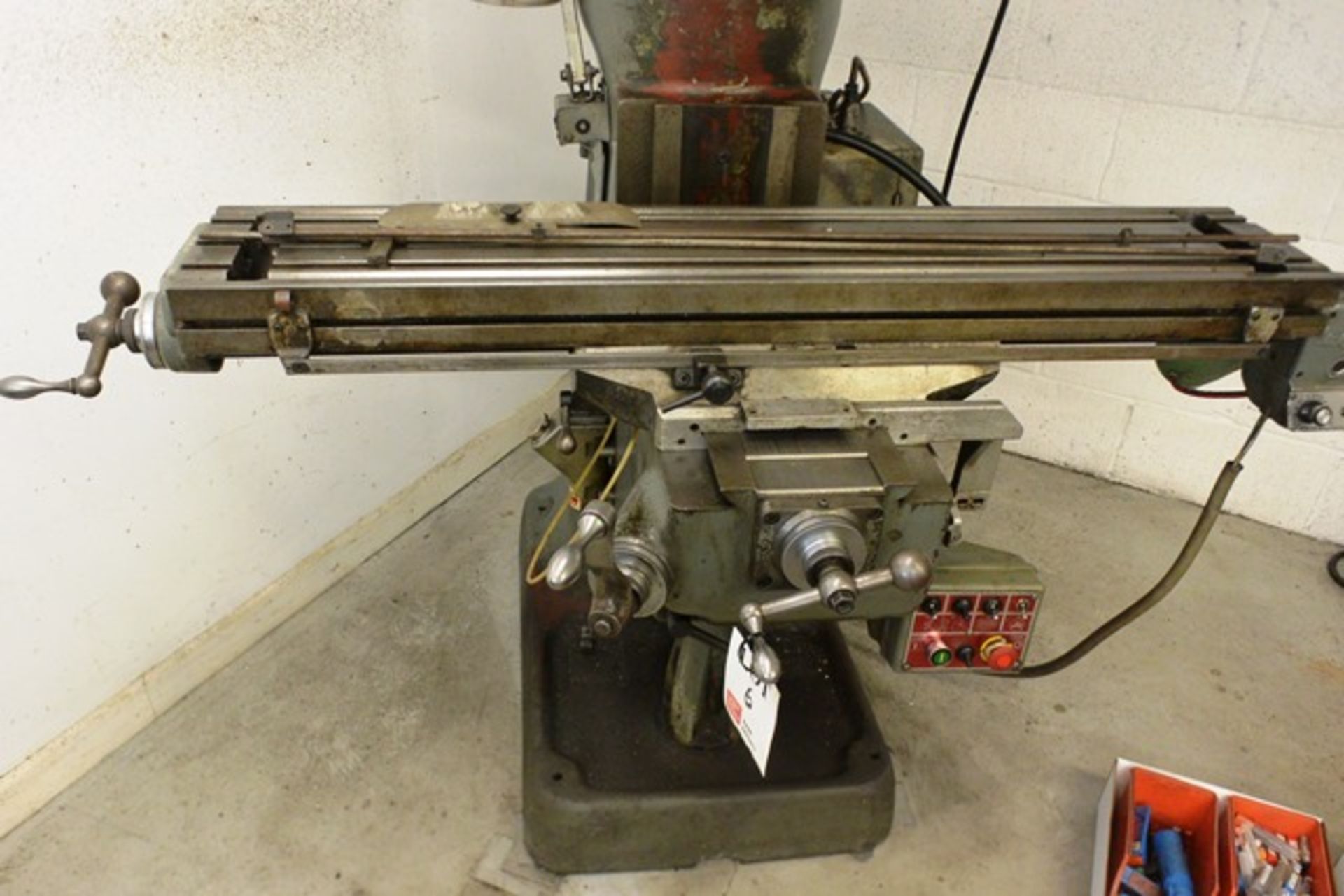 Bridgeport turret mill, serial no. JB 21676 table size 9 x 48" spindle speed: 67 - 4600 rpm (3 phase - Image 4 of 6