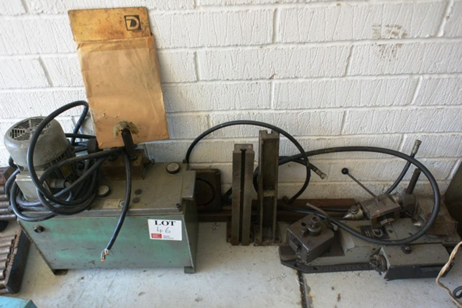 Duplomatic TA80 hydraulic tracer attachment, serial no. CTR01/7/3 (Please note, This lot must be