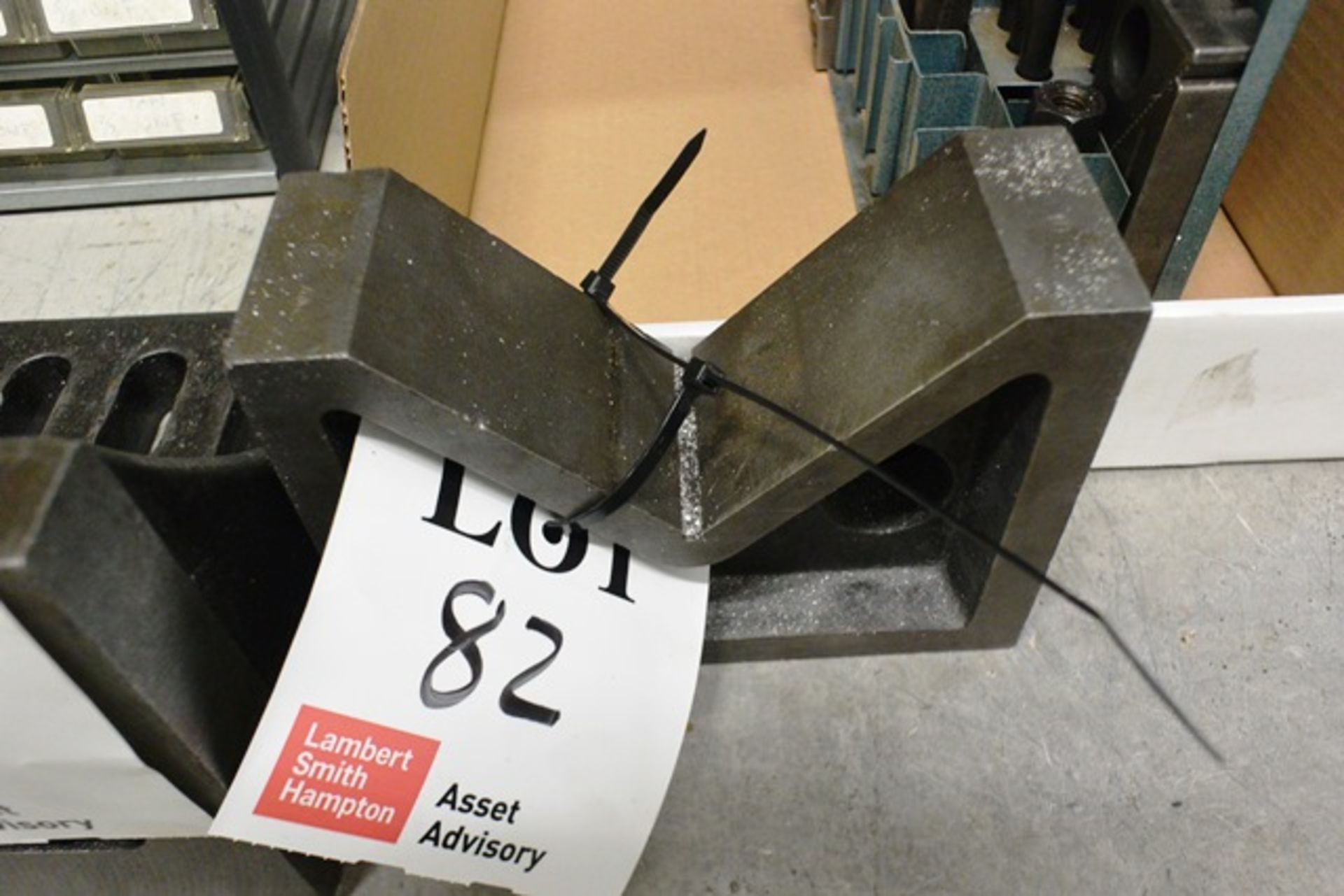 Angle plate 10", box table 9" width, etc. (Please note, This lot must be collected on Monday 17th or - Image 4 of 5