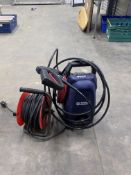 Spear & Jackson pressure washer and one extension reel (working condition unknown)