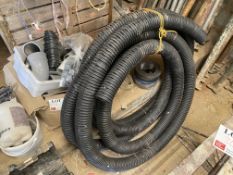 Assorted pipe fittings and flexi hose Located at Unit 54, Newcourt Barton, Clyst Road, Topsham,