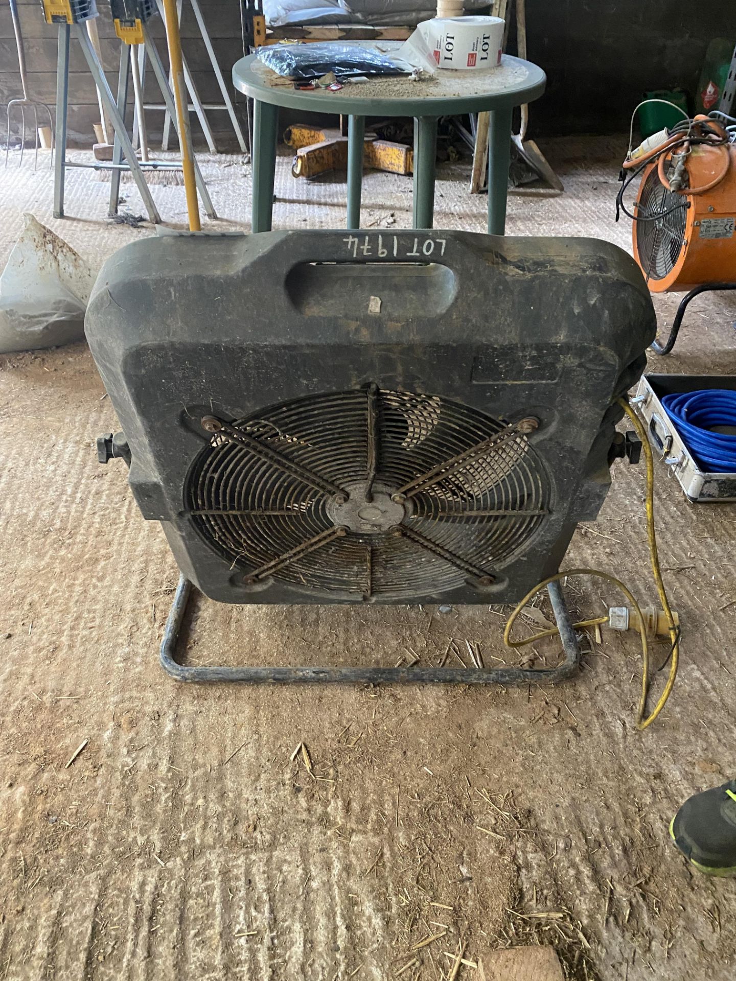 Industrial fan, 110v (working condition unknown) Located at Coleton Fishacre, Brown Stone Road, - Image 2 of 3