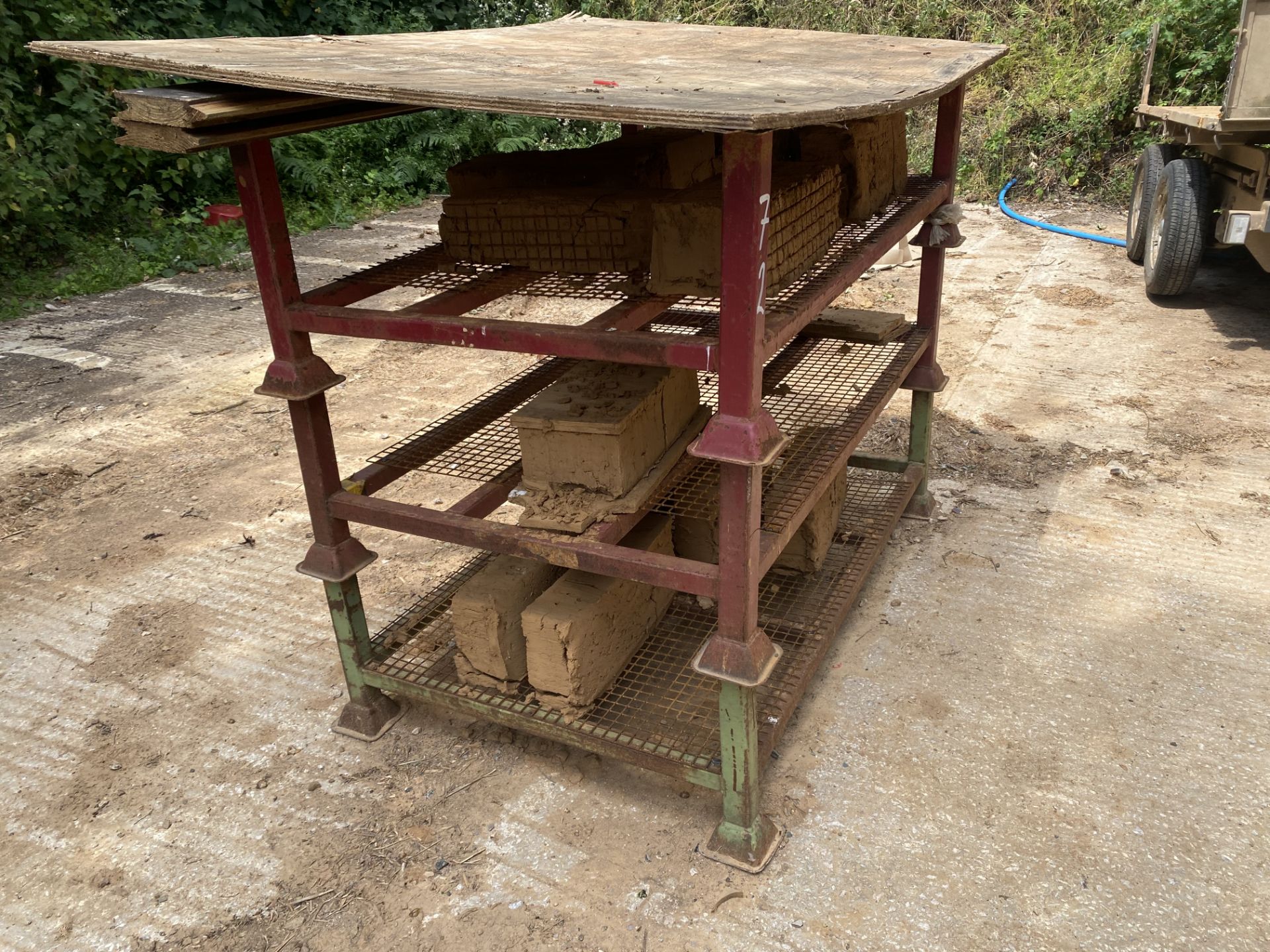 8 Metal stackable stillages, 1.4m x 900mm Located at Coleton Fishacre, Brown Stone Road, Kingswear - Image 2 of 6