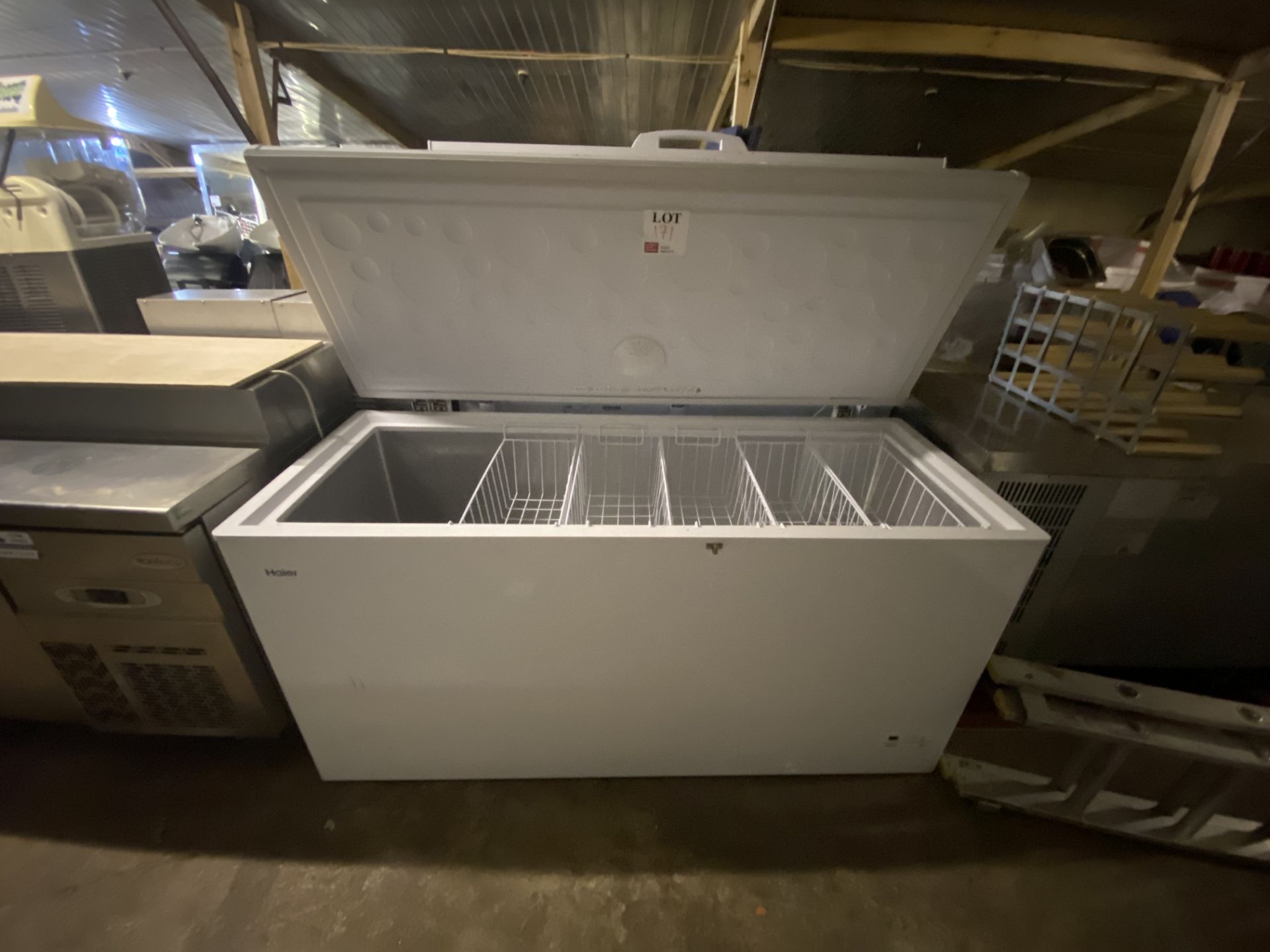 Hier chest freezer, model HCE519R