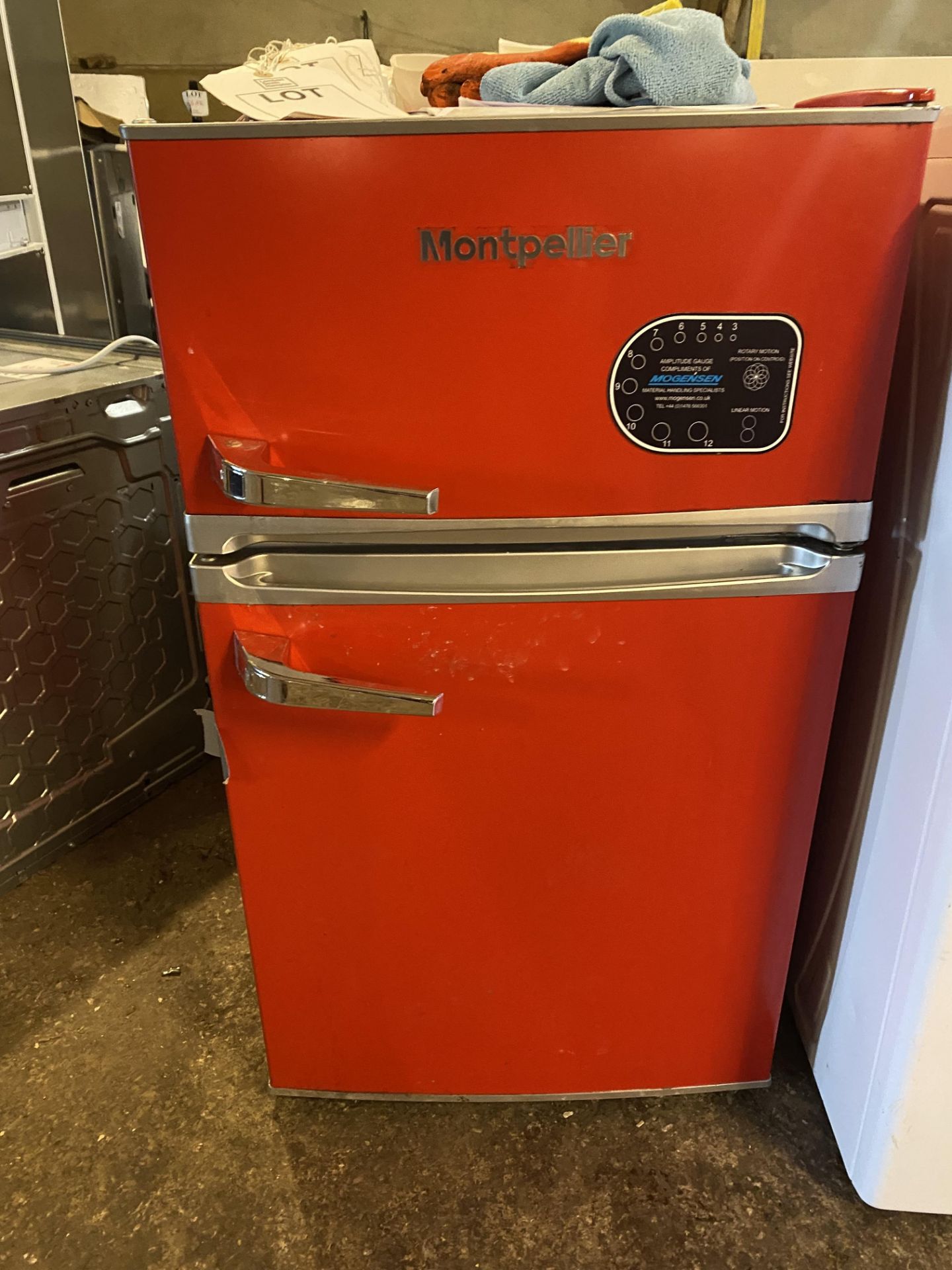 Logik L1014W20 washing machine and Montpellier fridge freezer - Image 3 of 5