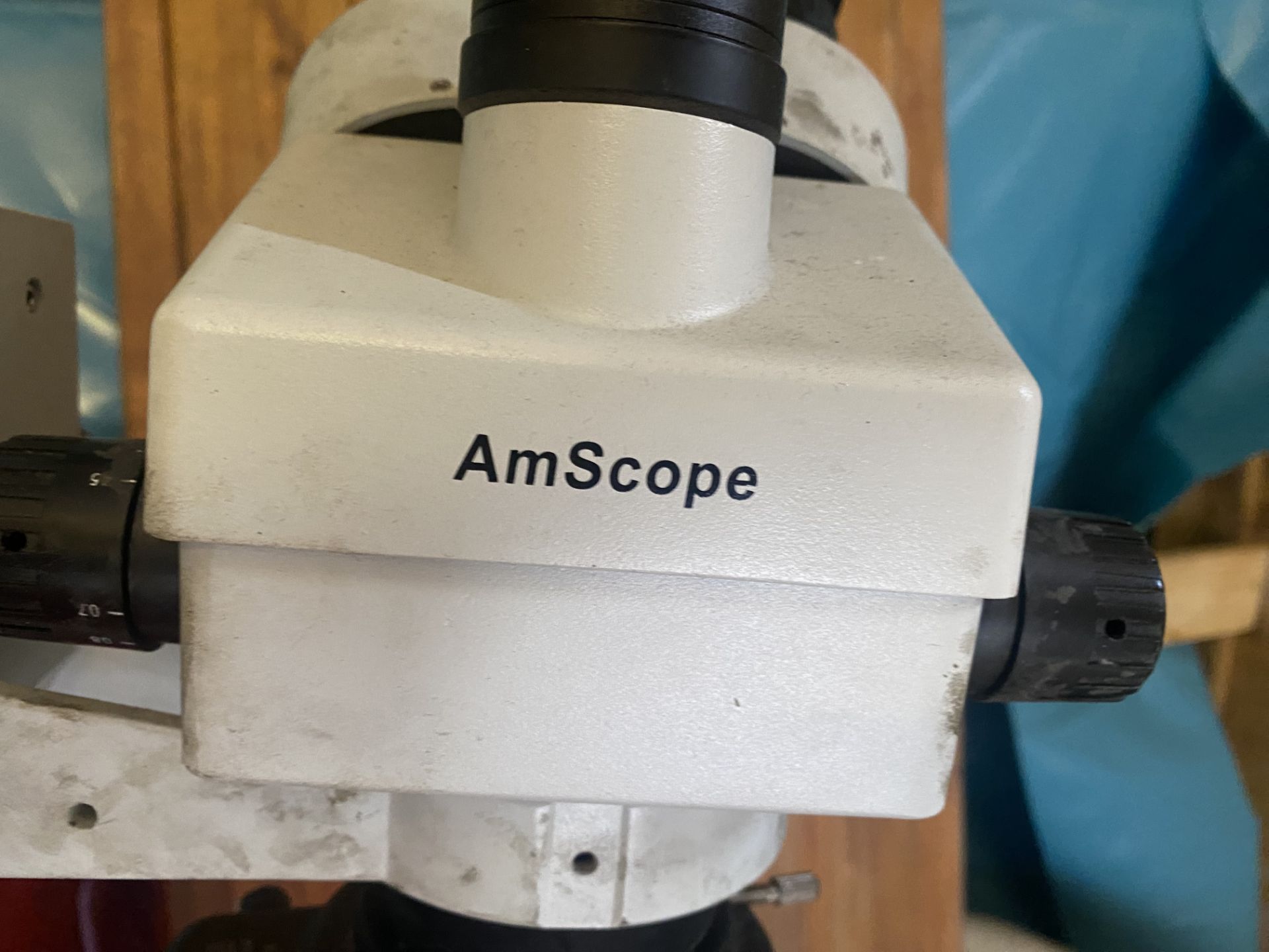 Amscope microscope - Image 2 of 8