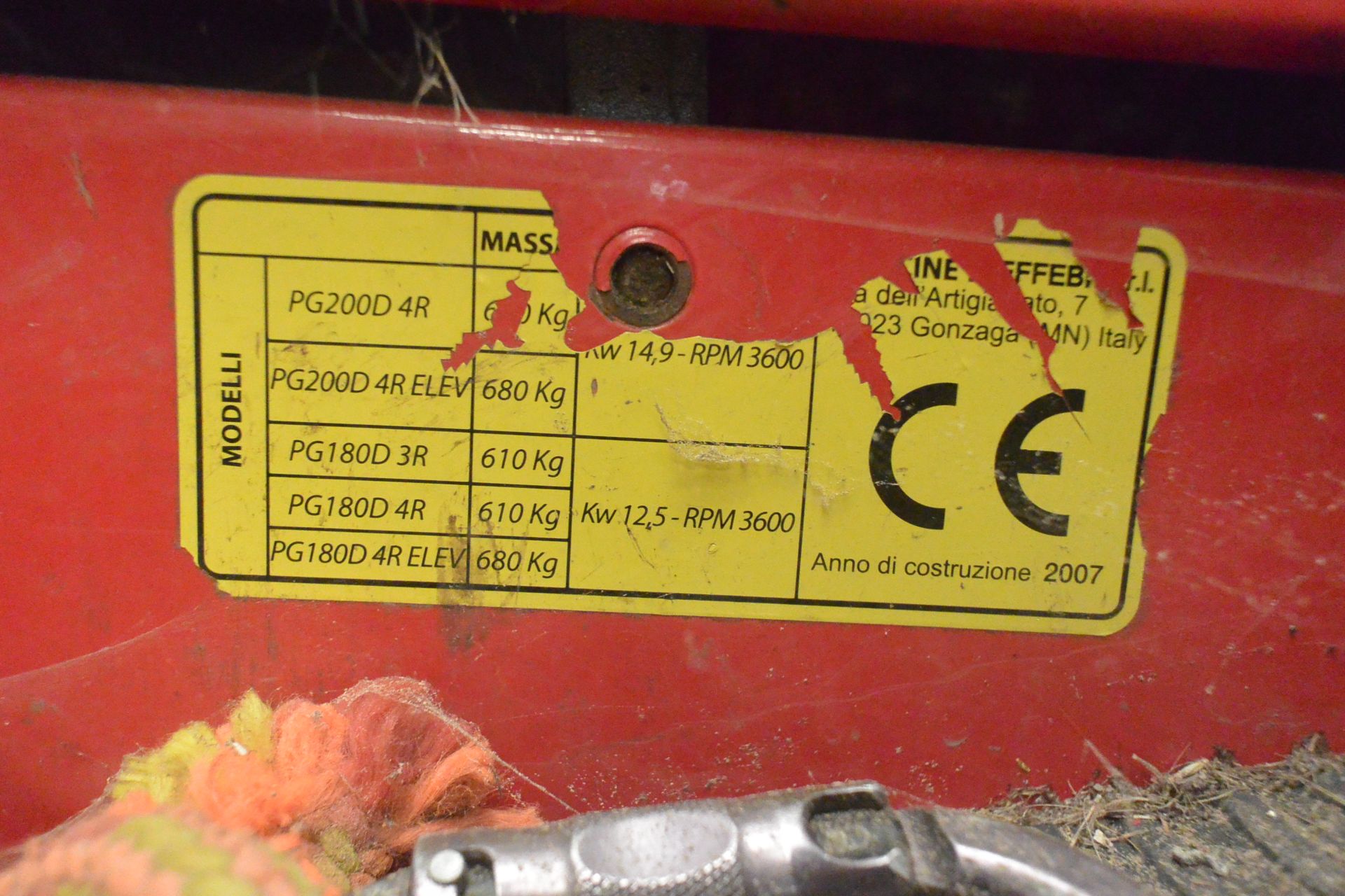 Gianni Ferrari PG200D 4R cut and collect ride on mower, (2007) - Image 4 of 7