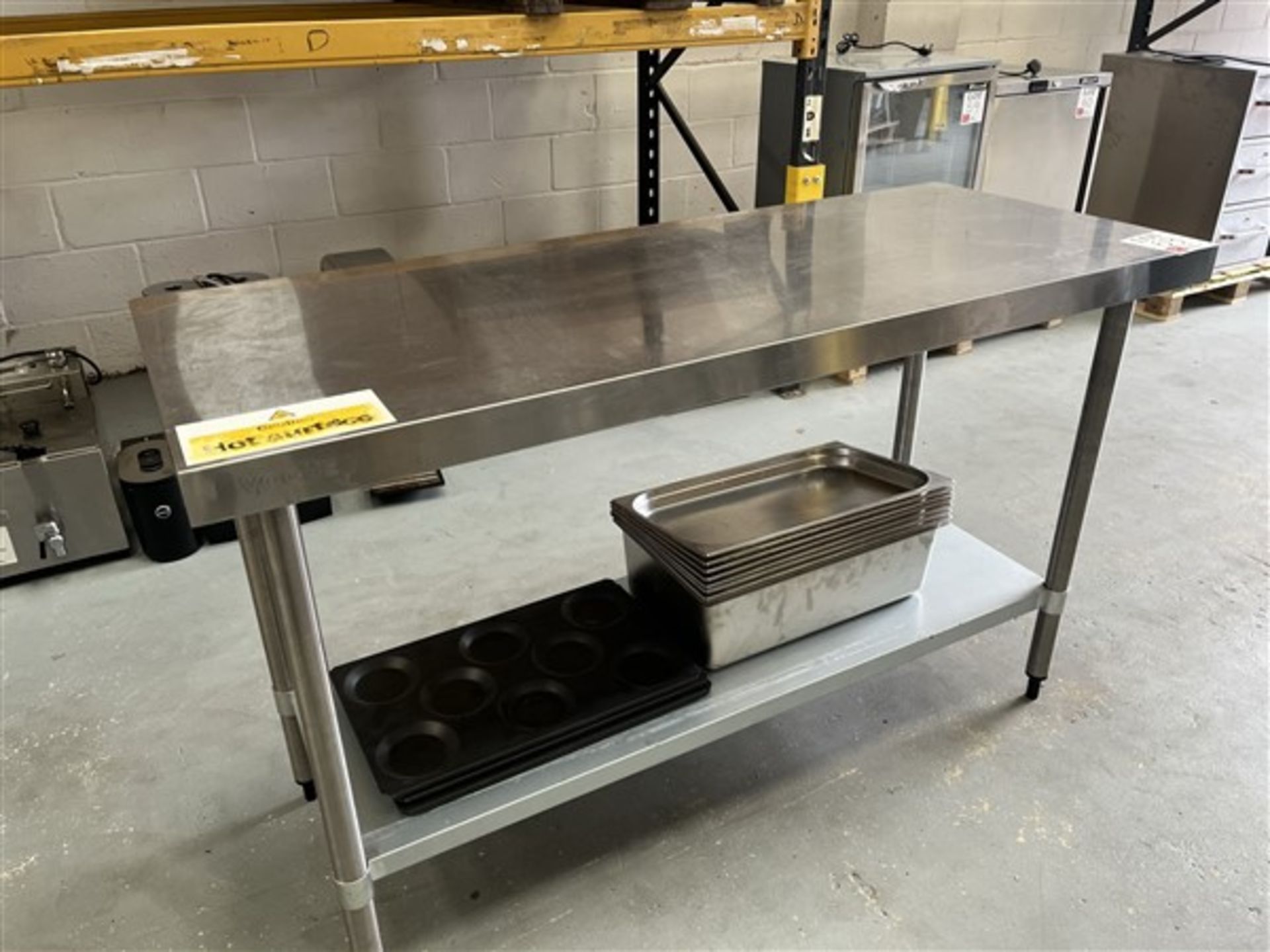 Stainless steel rectangular prep table, approx 1500 x 600mm, with stainless steel catering trays ( - Image 2 of 4