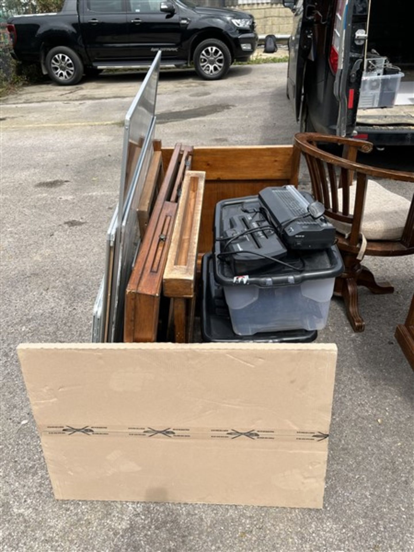 Two timber frame desks, 7 white boards, power bank laminator, timber frame chair - Image 8 of 9