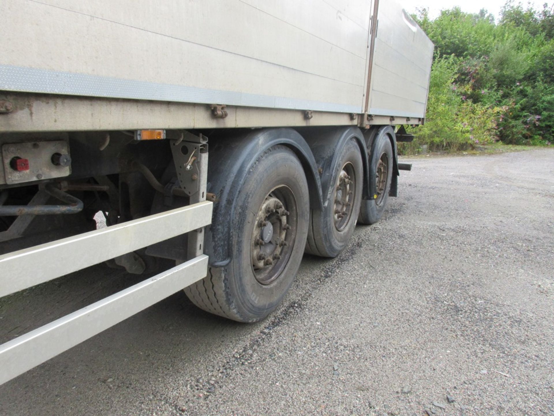 Volvo FH540 Euro 6 sleeper cab 6 x 2 rear lift/rear steer rigid dropside platform lorry, 12,777cc, - Image 34 of 38