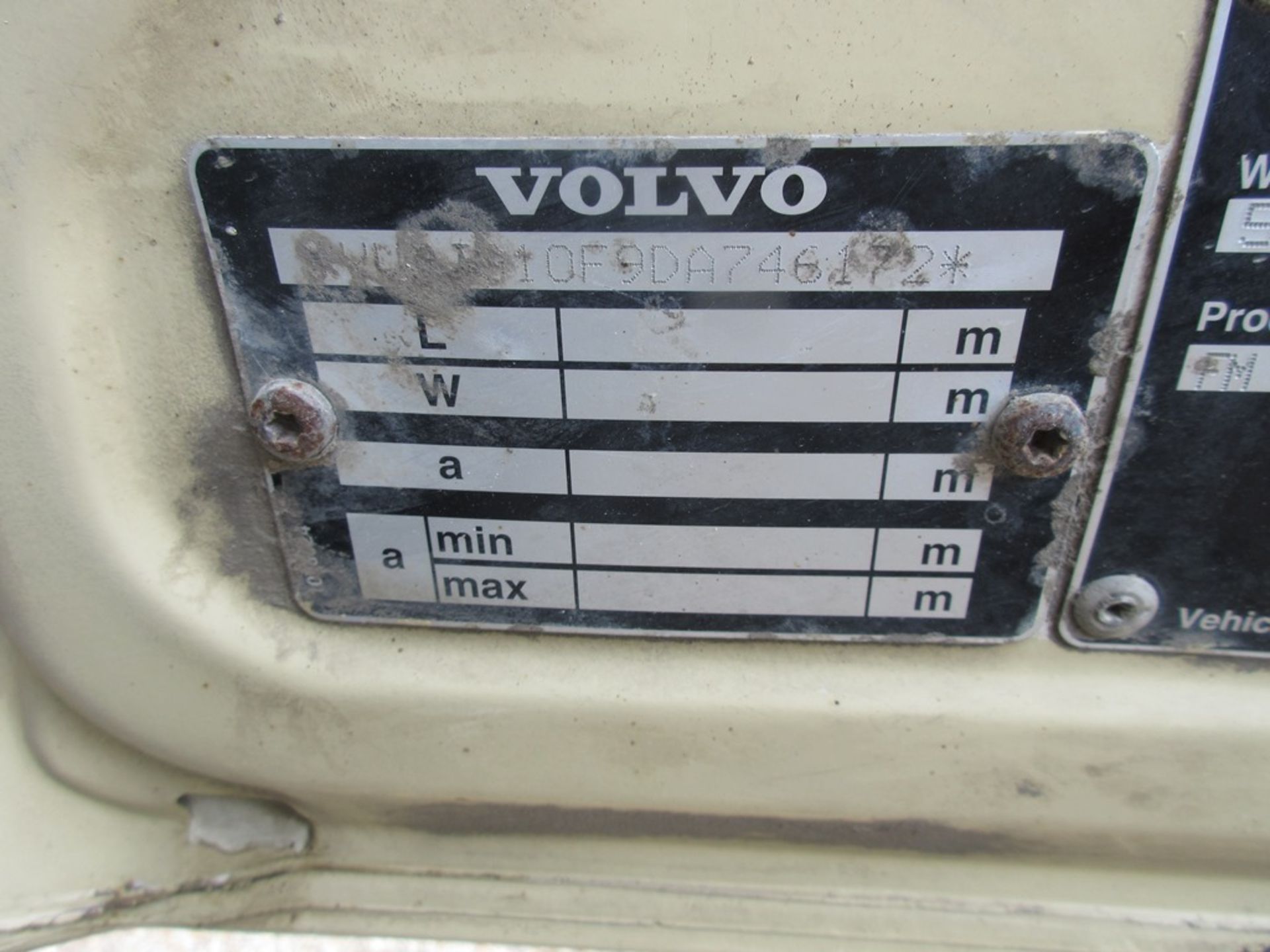 Volvo FMX-410 8 x 2 platform lorry, 12,777cc, gross weight: 32,000kg Registration: BL13 BHL - Image 20 of 29