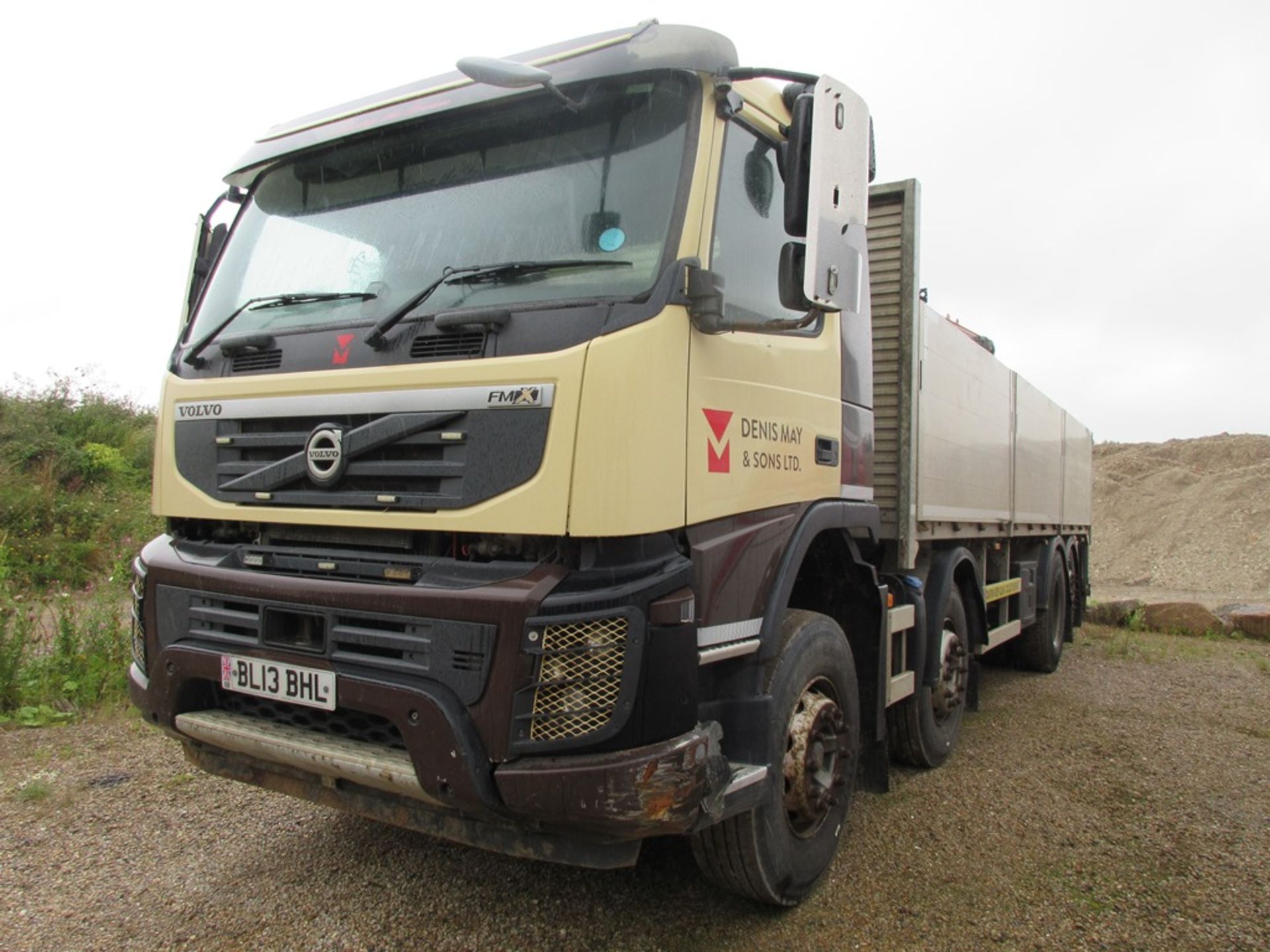 Volvo FMX-410 8 x 2 platform lorry, 12,777cc, gross weight: 32,000kg Registration: BL13 BHL - Image 3 of 29