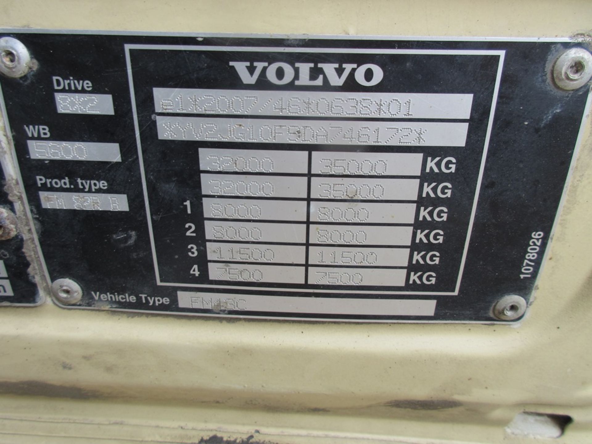 Volvo FMX-410 8 x 2 platform lorry, 12,777cc, gross weight: 32,000kg Registration: BL13 BHL - Image 19 of 29