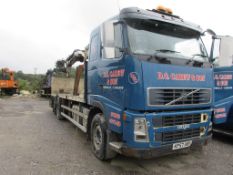 Volvo FH440 sleeper cab 6 x2 flat bed lorry, 12,777cc, gross weight: 26,000kg with HM351 rear