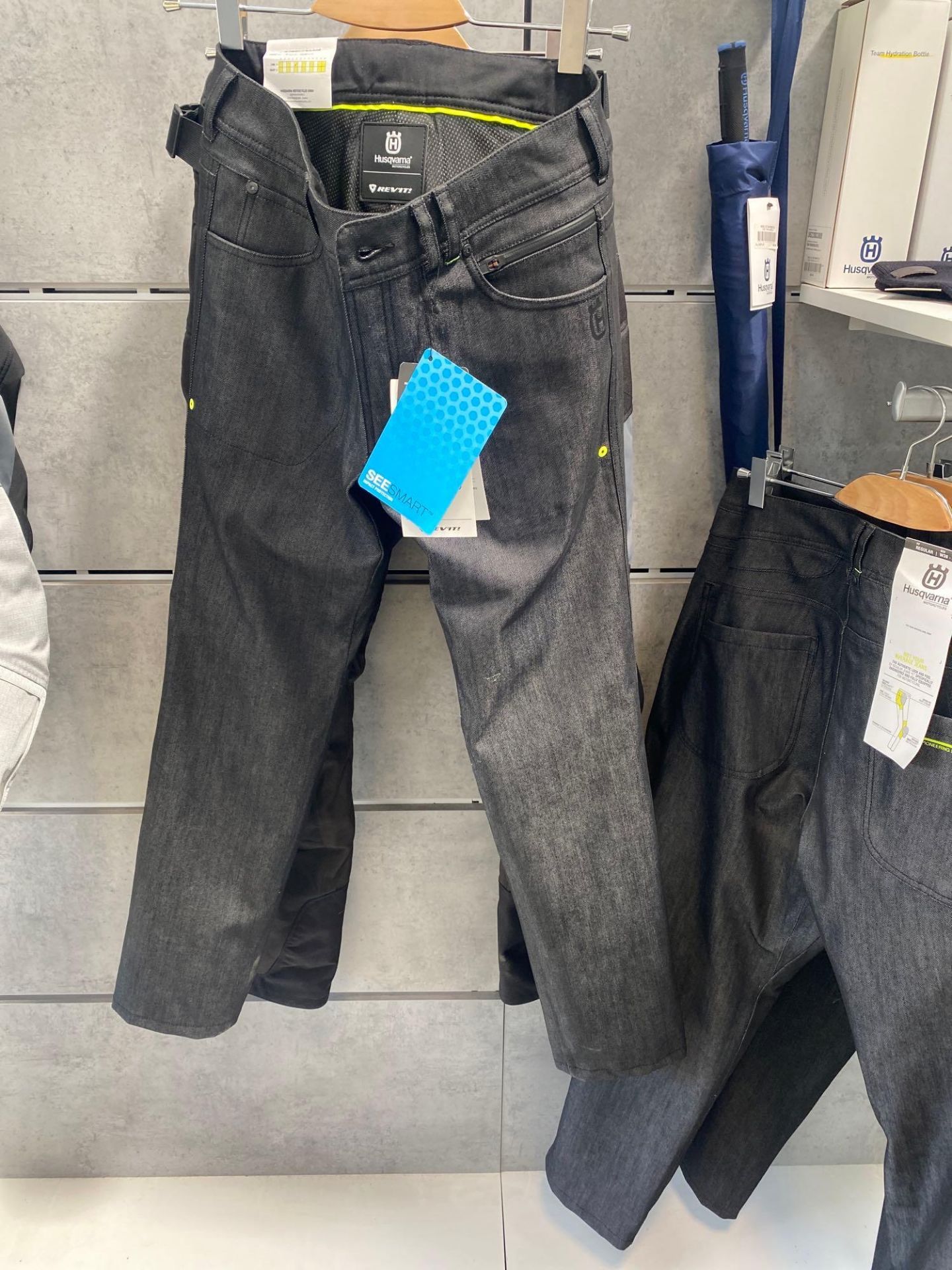 Husqvarna Revit progress jeans size M waist, 32 length, 34 regular fit, RRP £208.19