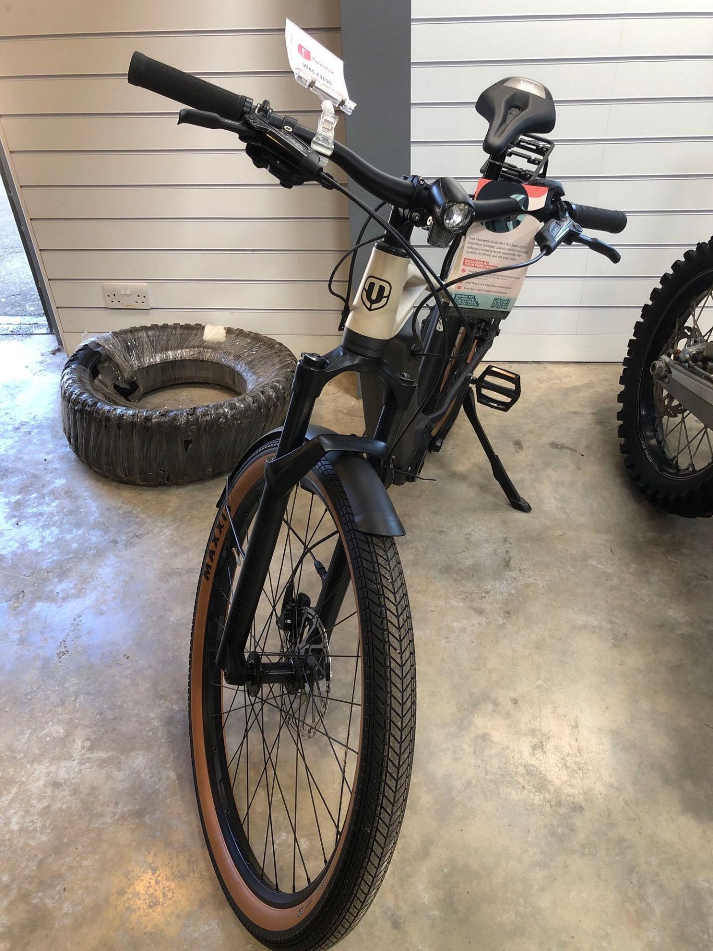 Mondraker Prime X Urban Electric Mountain Bike (2022) Large, Graphite/Gre,y RRP £3100 - Image 3 of 9