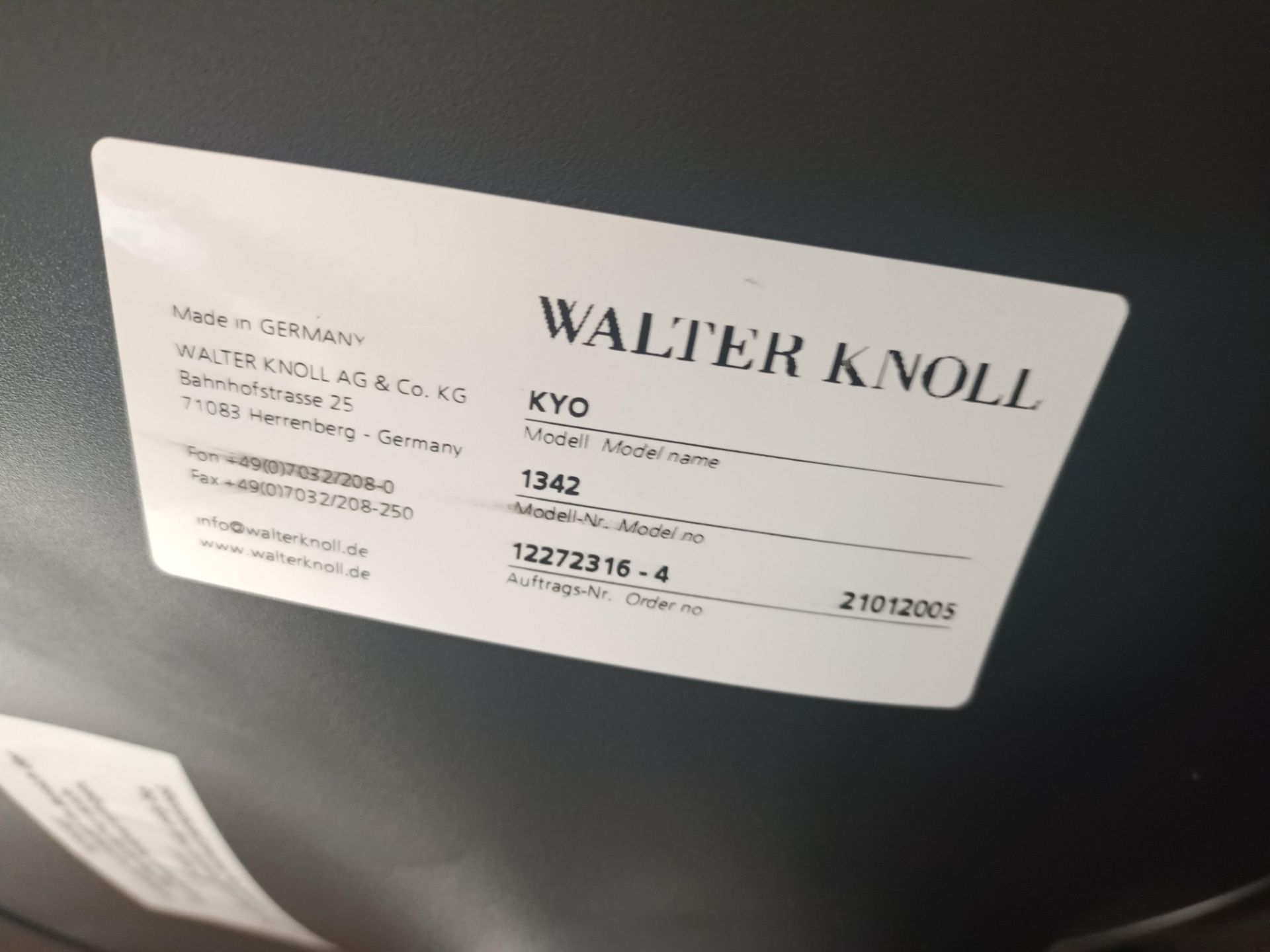 Walter Knoll KYO 1342 brown leather upholstered tub chair (Located: Billericay) - Image 2 of 3