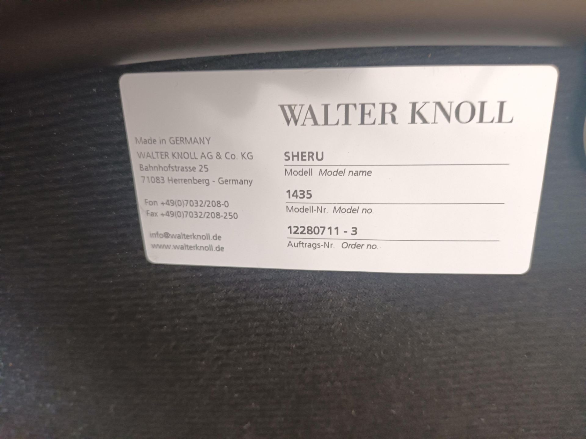 Walter Knoll Sheru 1435 dark blue leather upholstered armchair (Located: Billericay) - Image 2 of 3