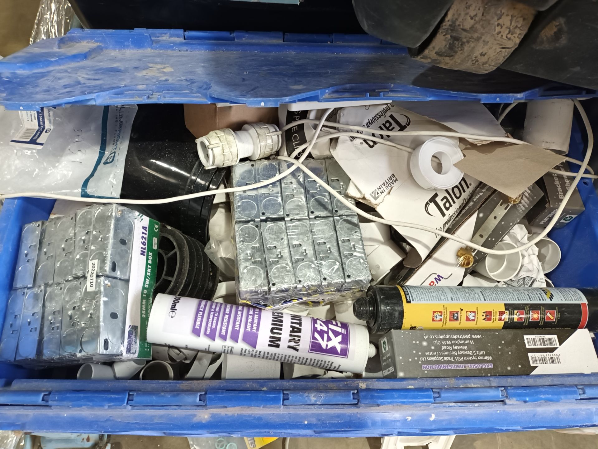 Five pallets comprising a large quantity of various plumbing stock (Located: Hanslope) - Image 28 of 41