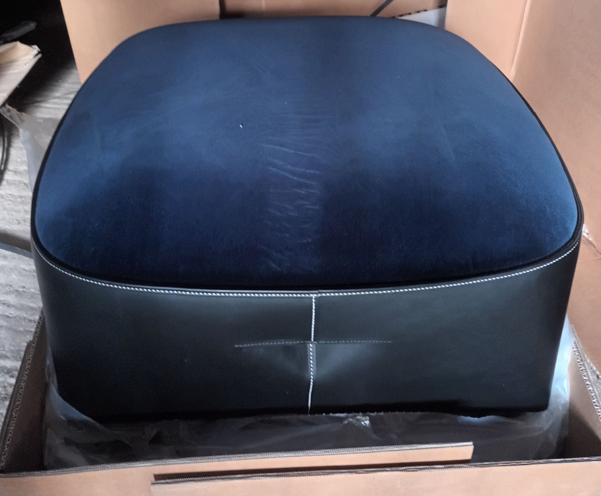 Walter Knoll Isanka 192-H1 Riva 7770 midnight blue upholstered seat carcass / foot stool (new & boxe